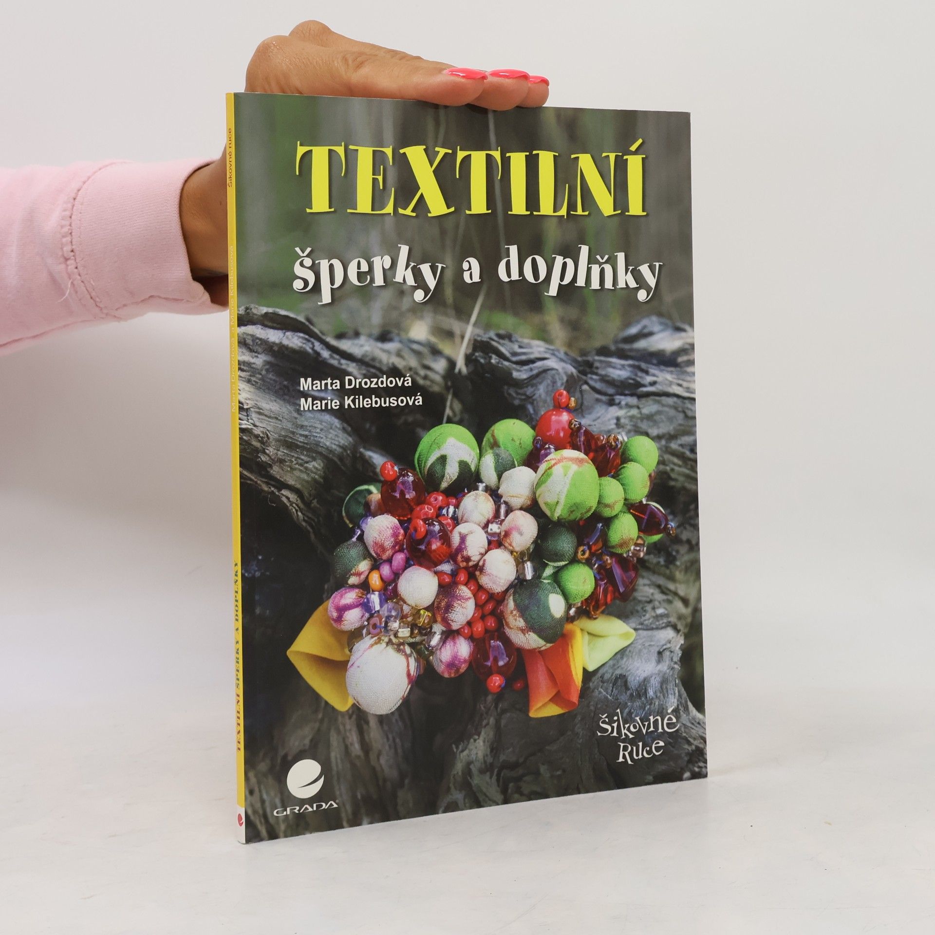 Marta Drozdová Textilní šperky a doplňky