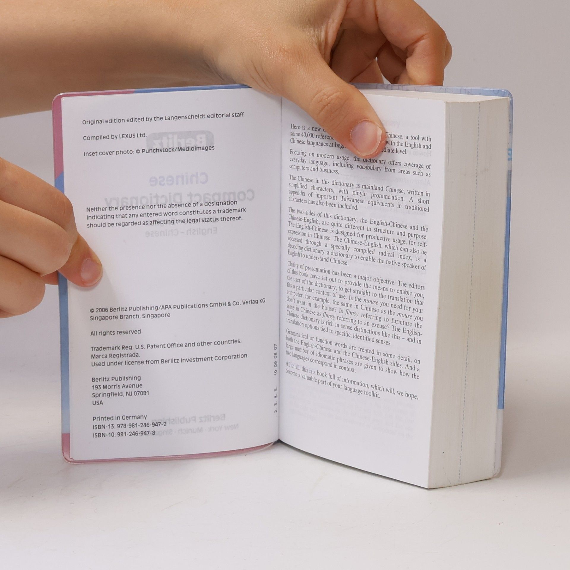 Berlitz Publishing Company Berlitz Compact Dictionary: Mandarin Chinese Compact Dictionary