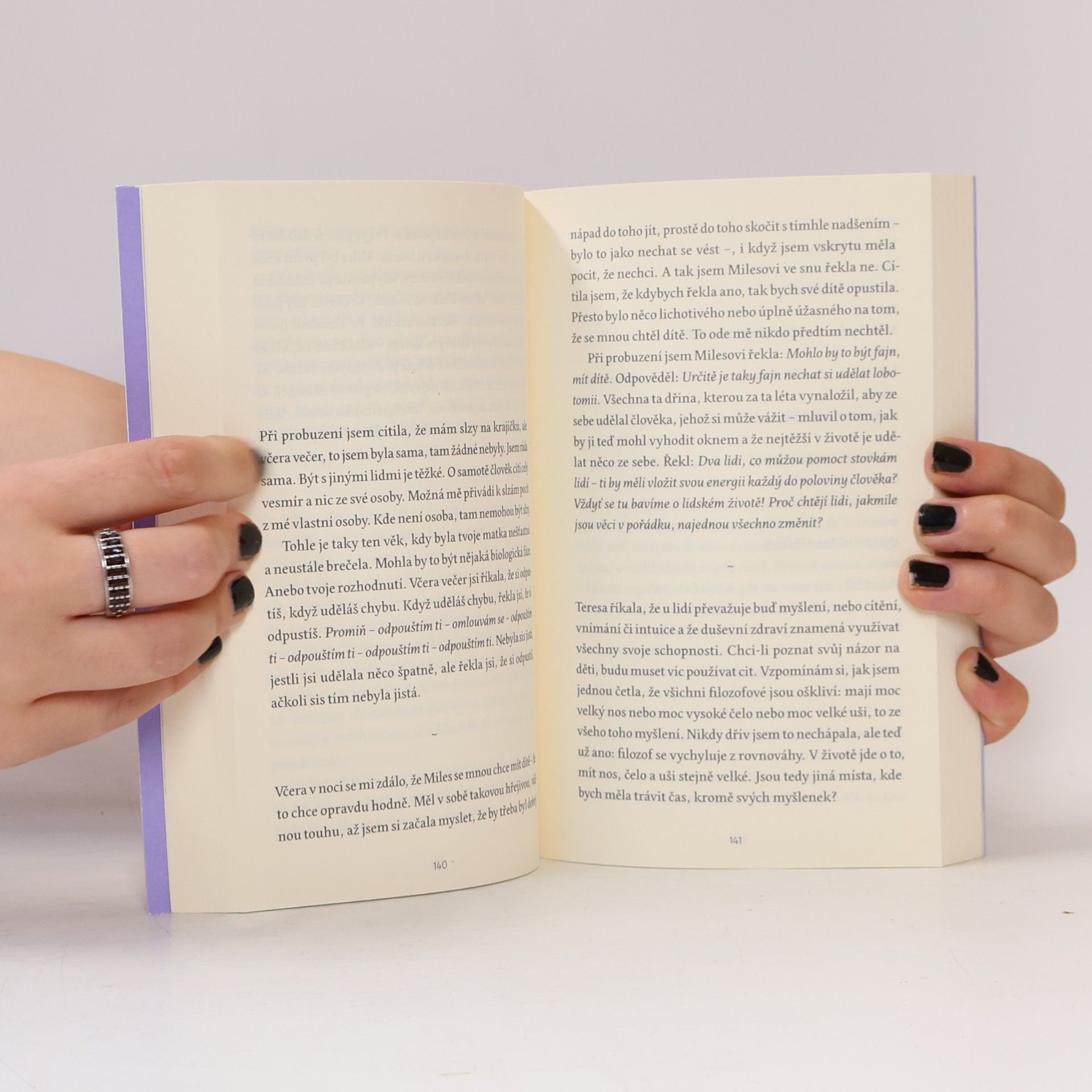 Sheila Heti Mateřství