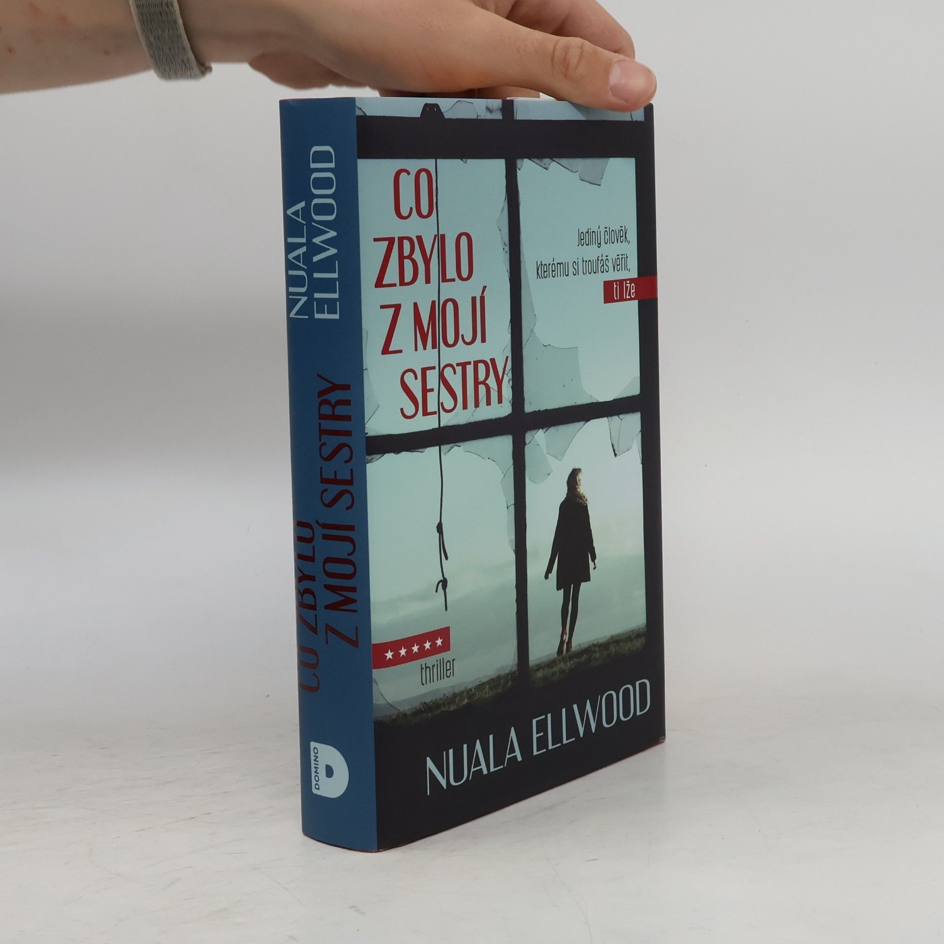 Nuala Ellwood Co zbylo z mojí sestry