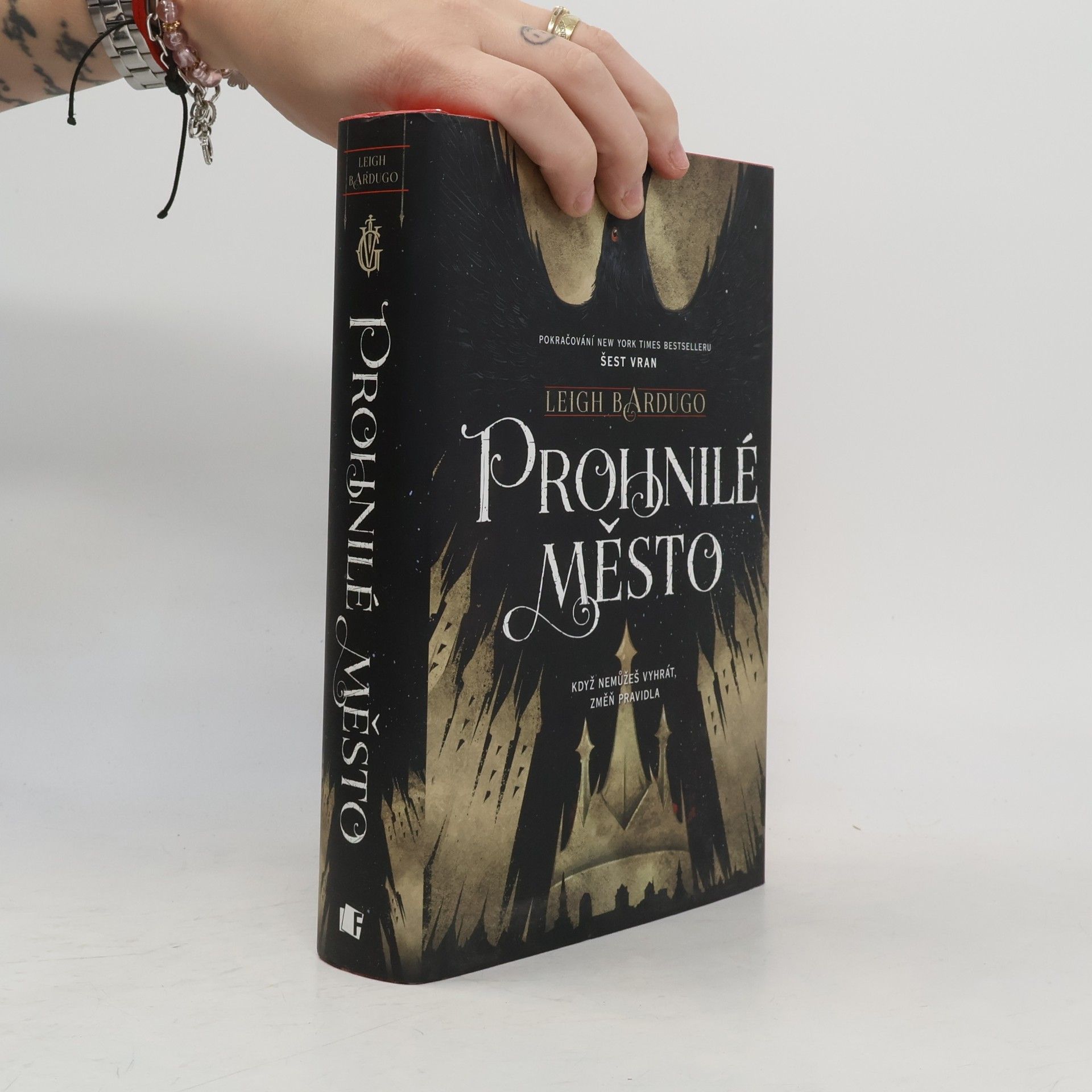 Leigh Bardugo Prohnilé město