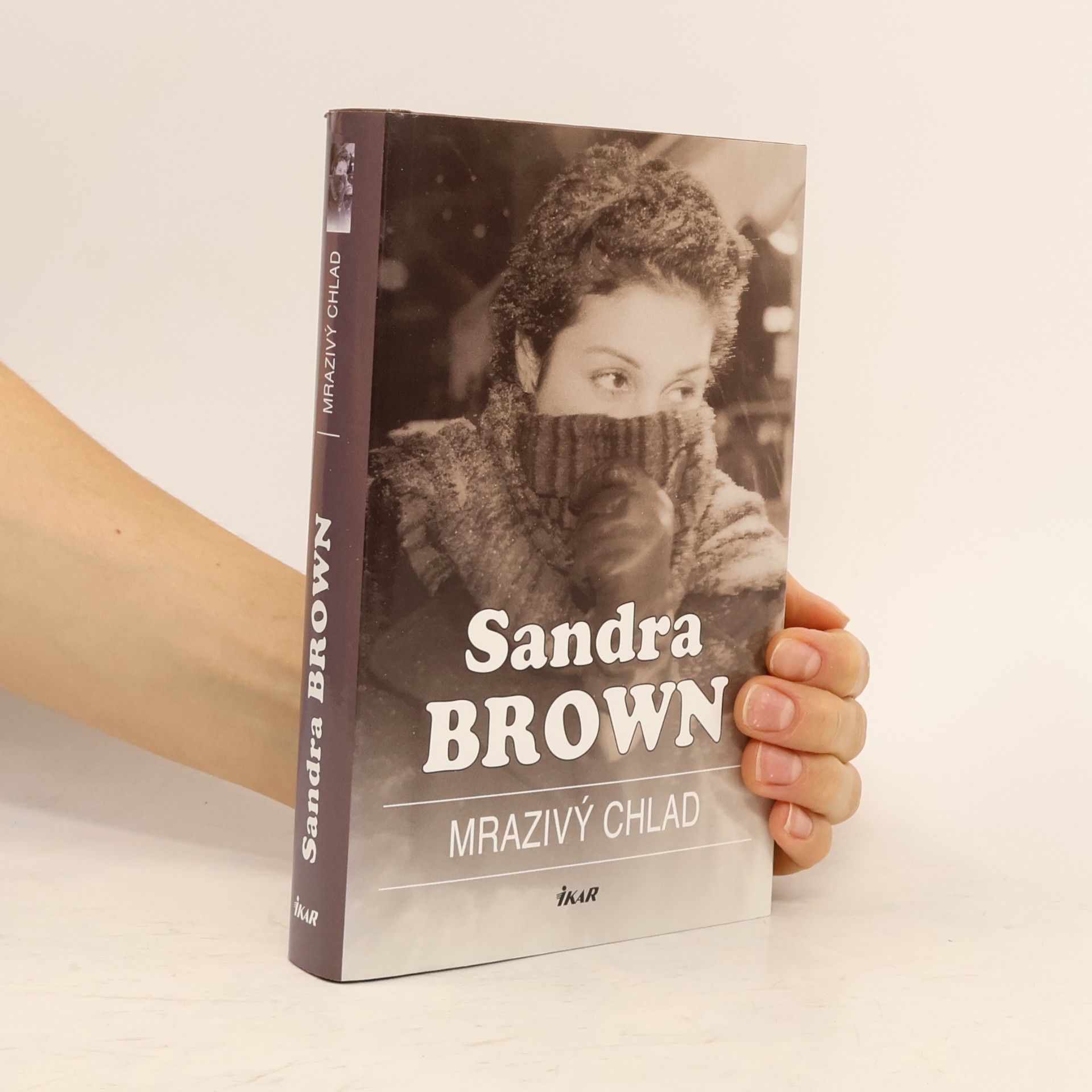 Sandra Brown Mrazivý chlad