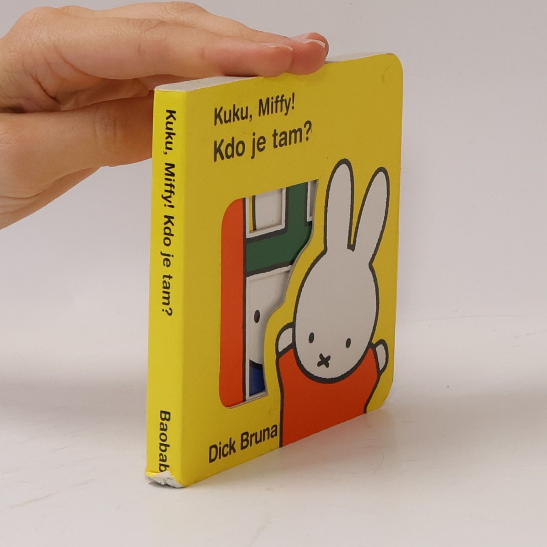 Kuku, Miffy! Kdo je tam?