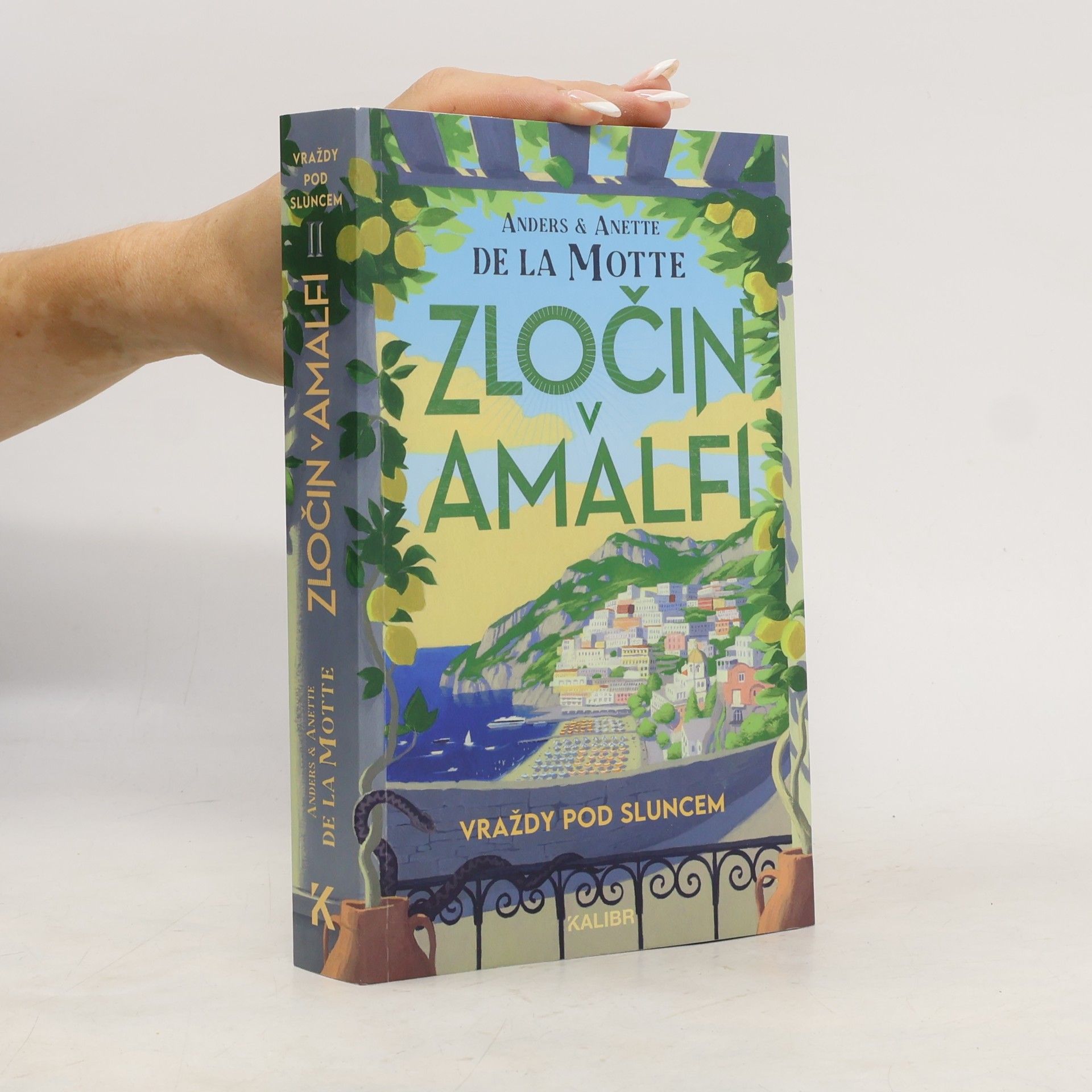 Anette De la Motte Vraždy pod sluncem II: Zločin v Amalfi