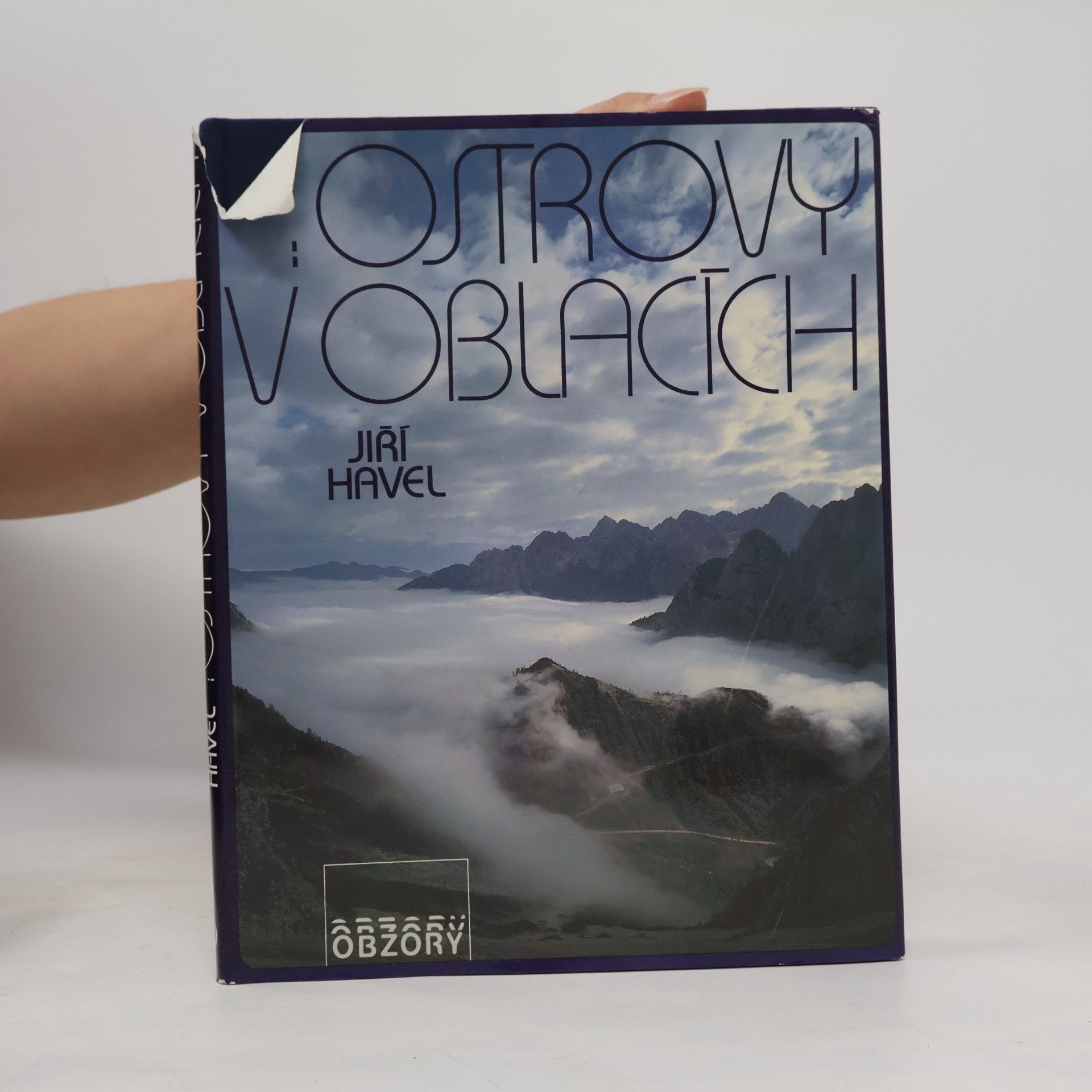 Jiří Havel Ostrovy v oblacích