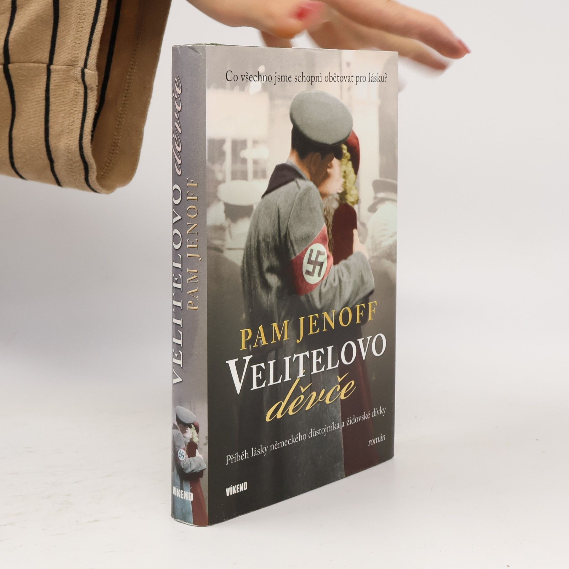 Pam Jenoff Velitelovo děvče