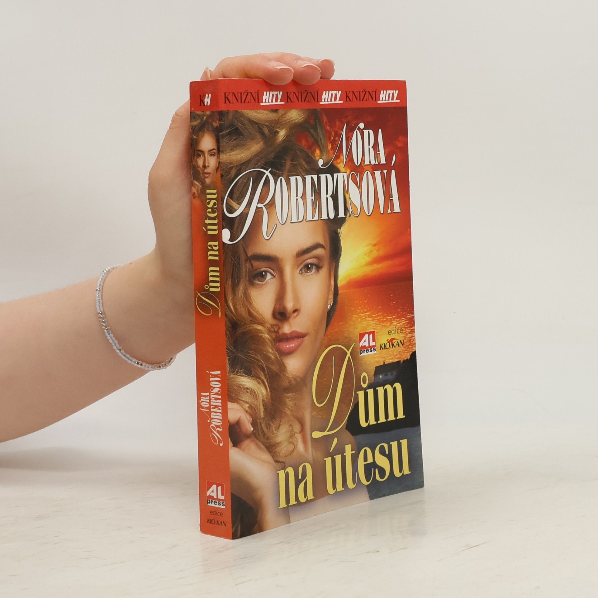 Nora Roberts Dům na útesu