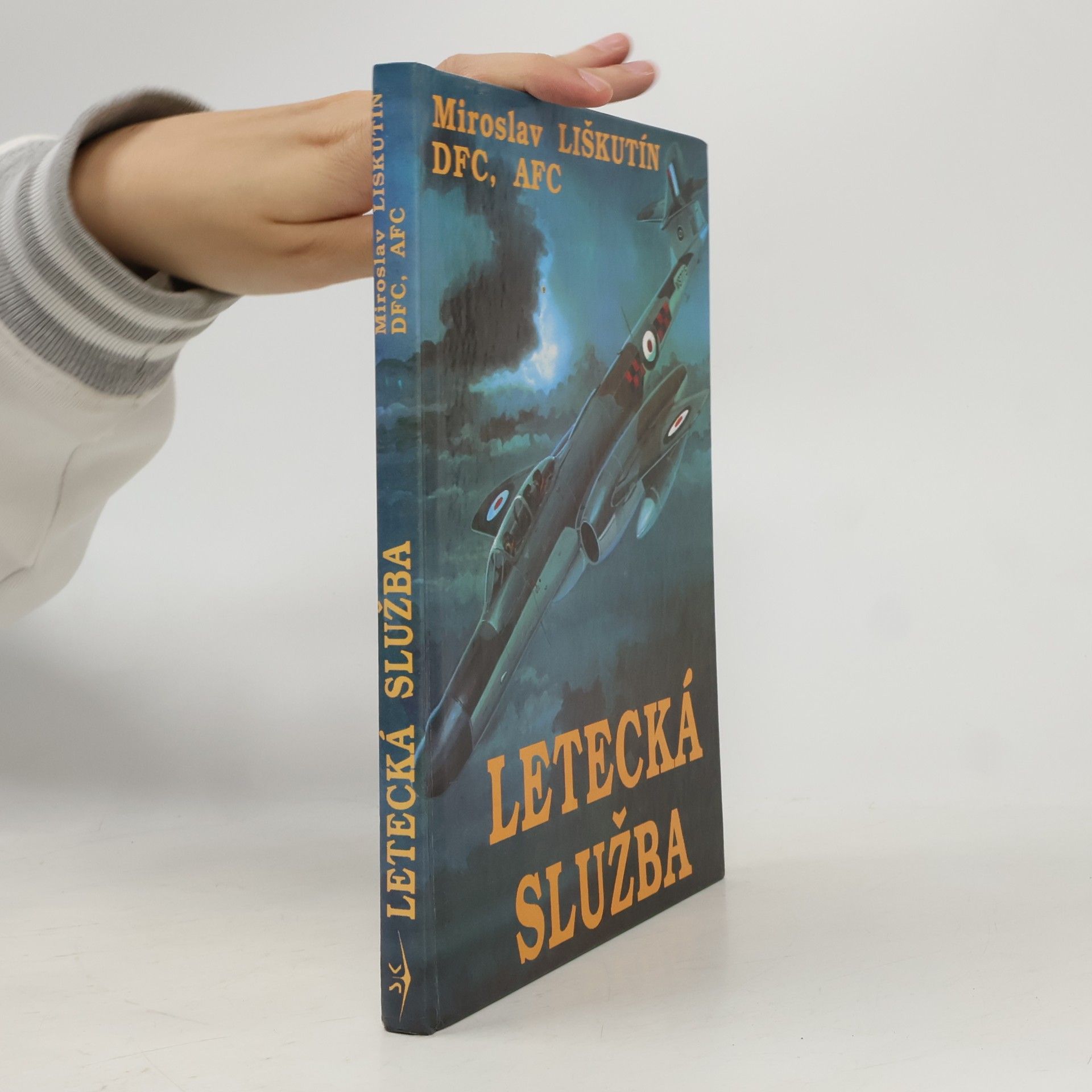 Miroslav Antonín Liškutín Letecká služba