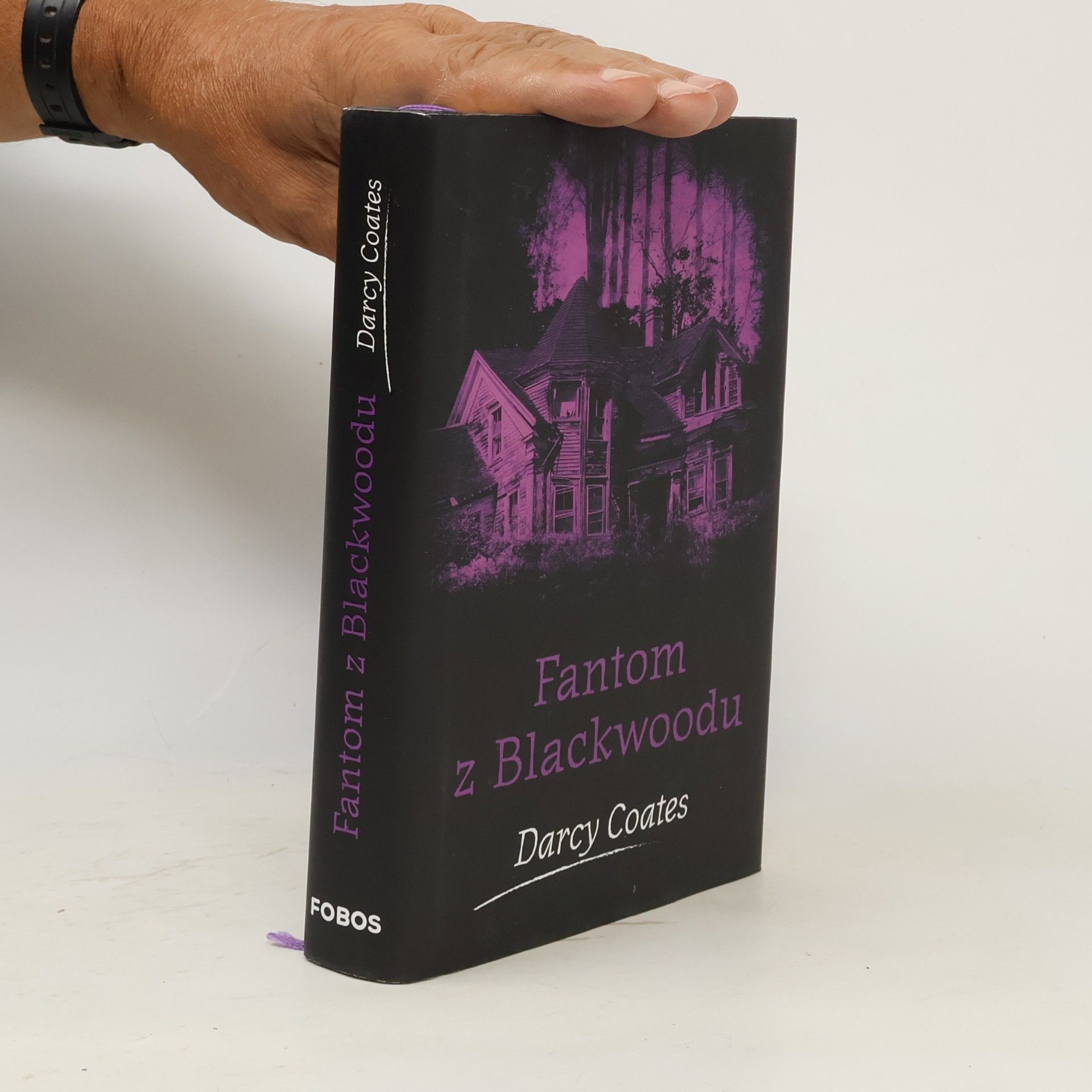 Darcy Coates Fantom z Blackwoodu