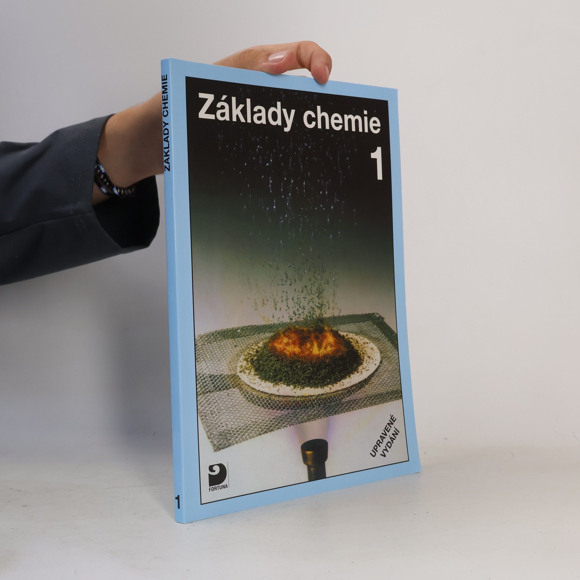Pavel Beneš Základy chemie 1