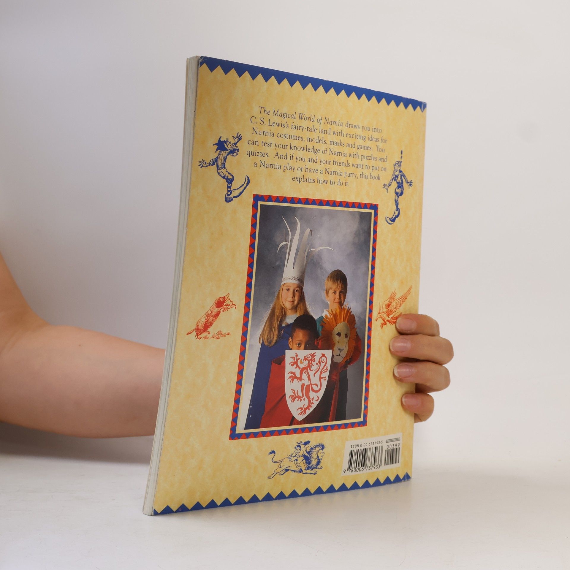 Brian Sibley Lions: Magical World of Narnia Activity Book