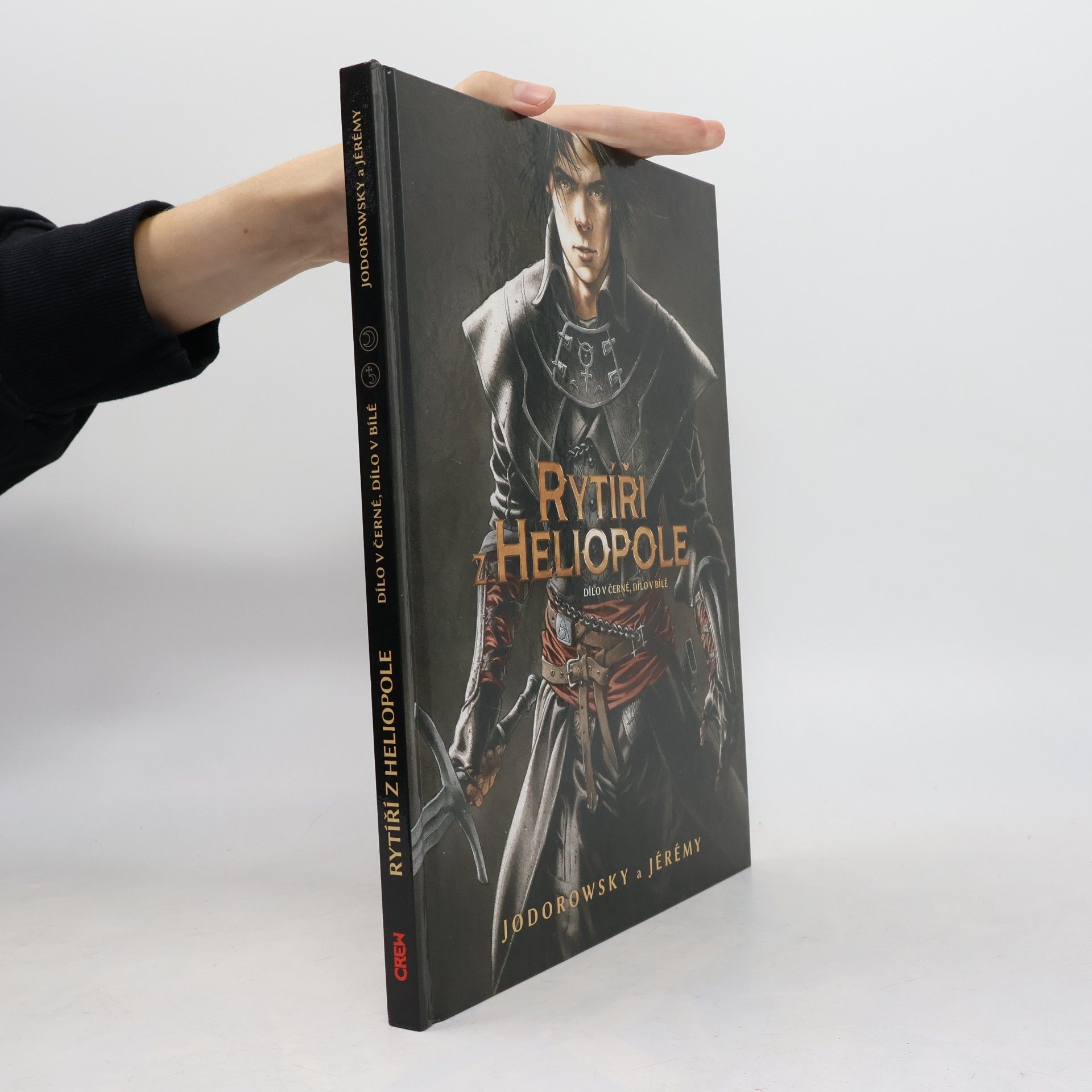 Richard Podaný Rytíři z Heliopole : dílo v černé, dílo v bílé