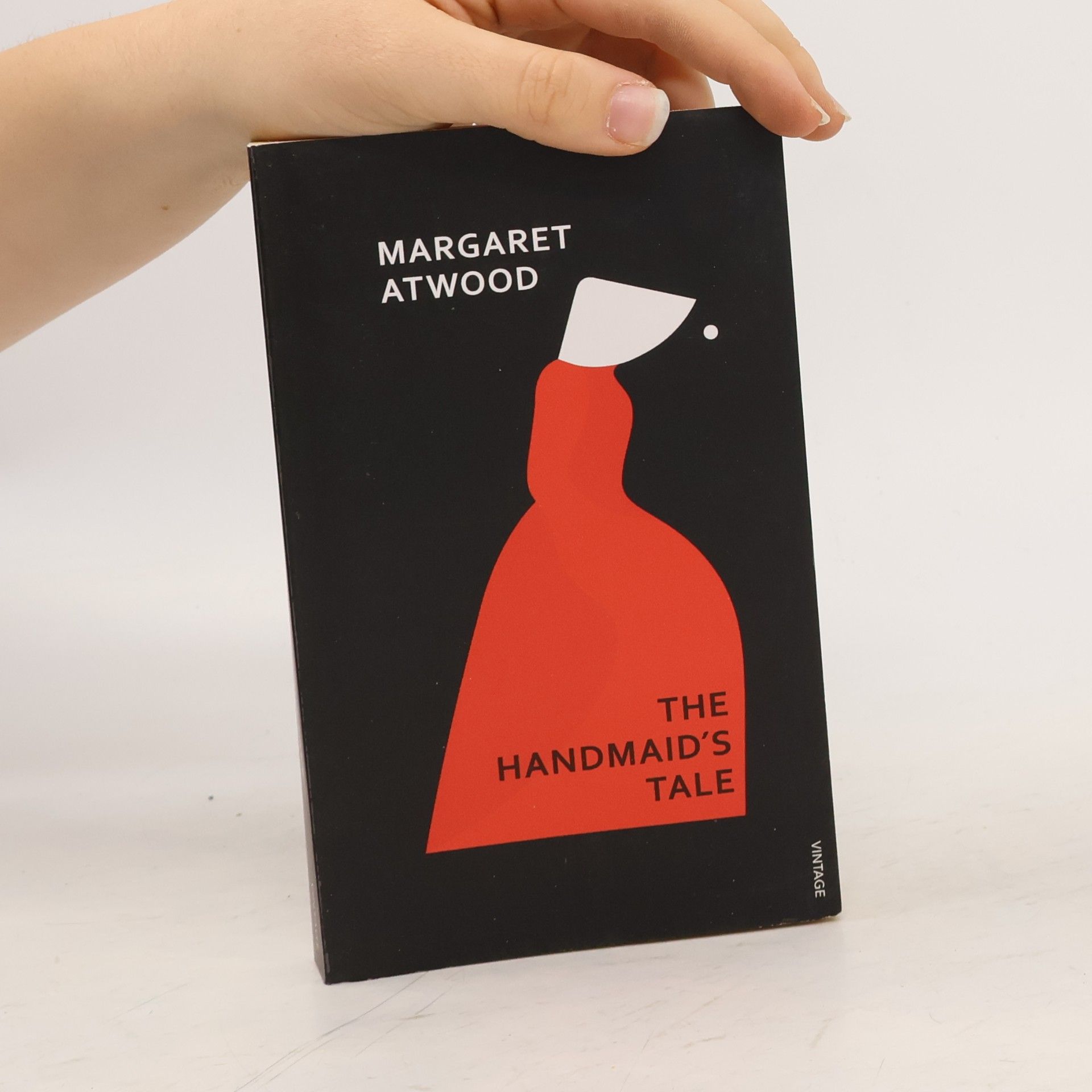 Margaret Atwood The handmaid's tale