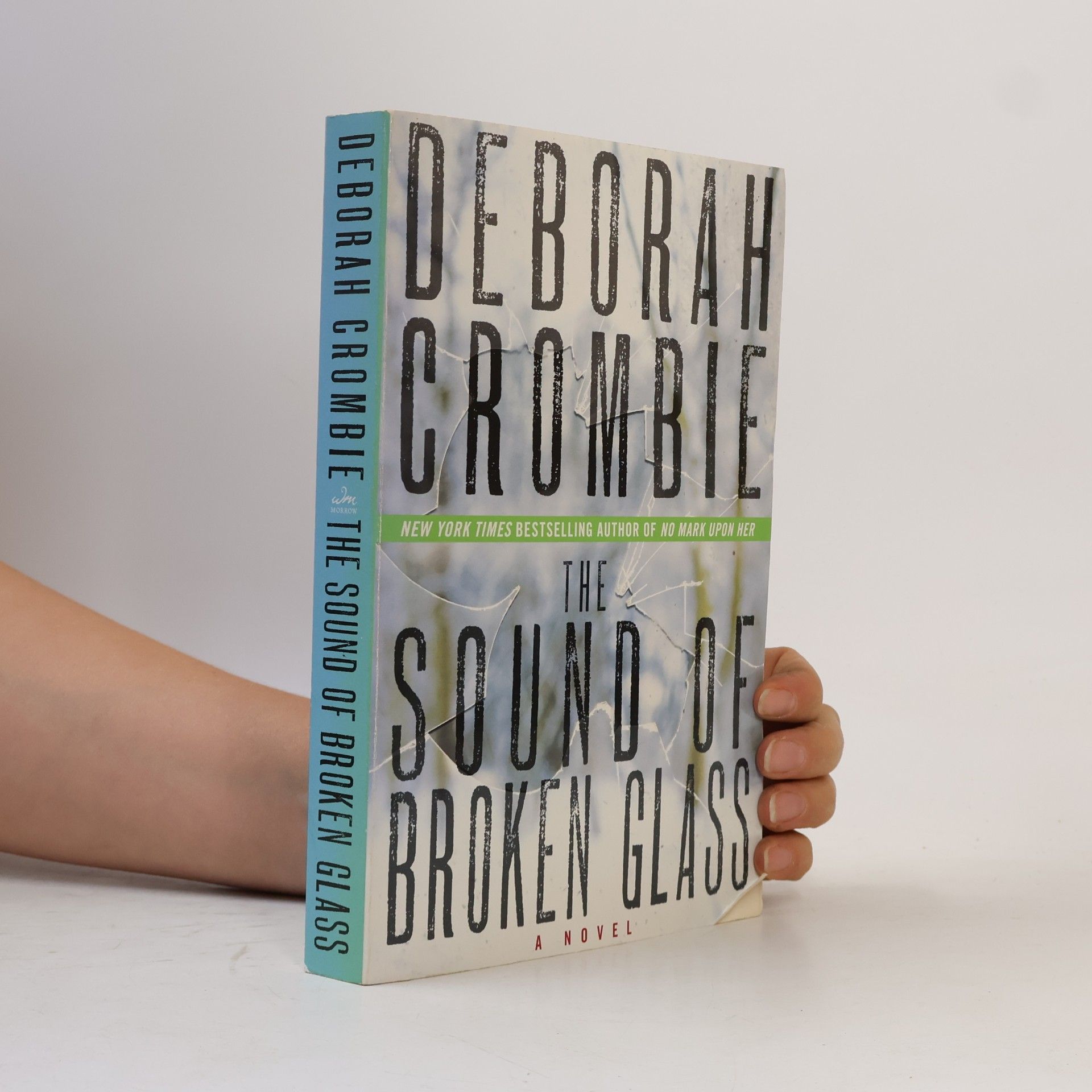 Deborah Crombie The Sound of Broken Glass