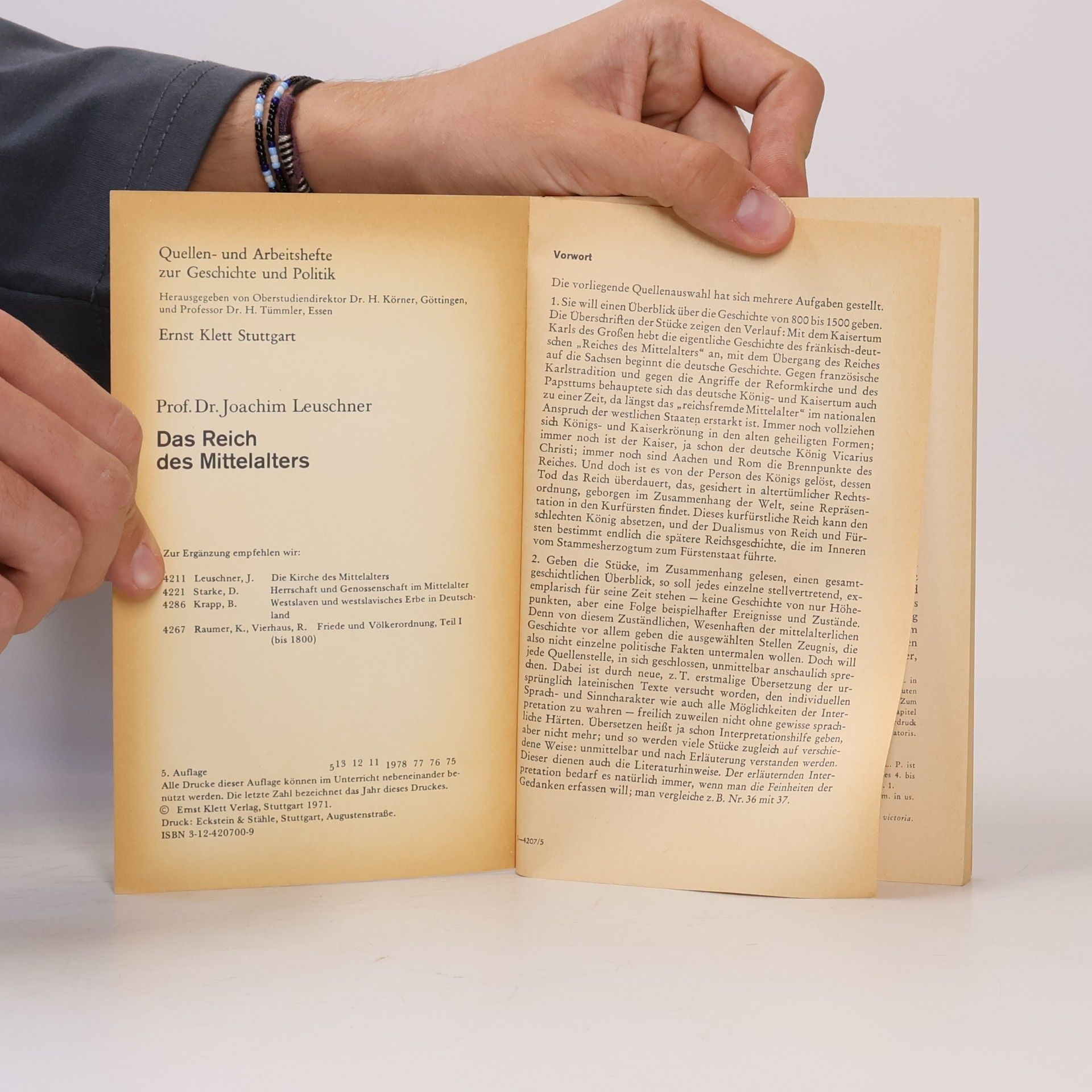 J. Leuschner Quellen- und Arbeitshefte zur Geschichte und Politik: Das Reich des Mittelalters