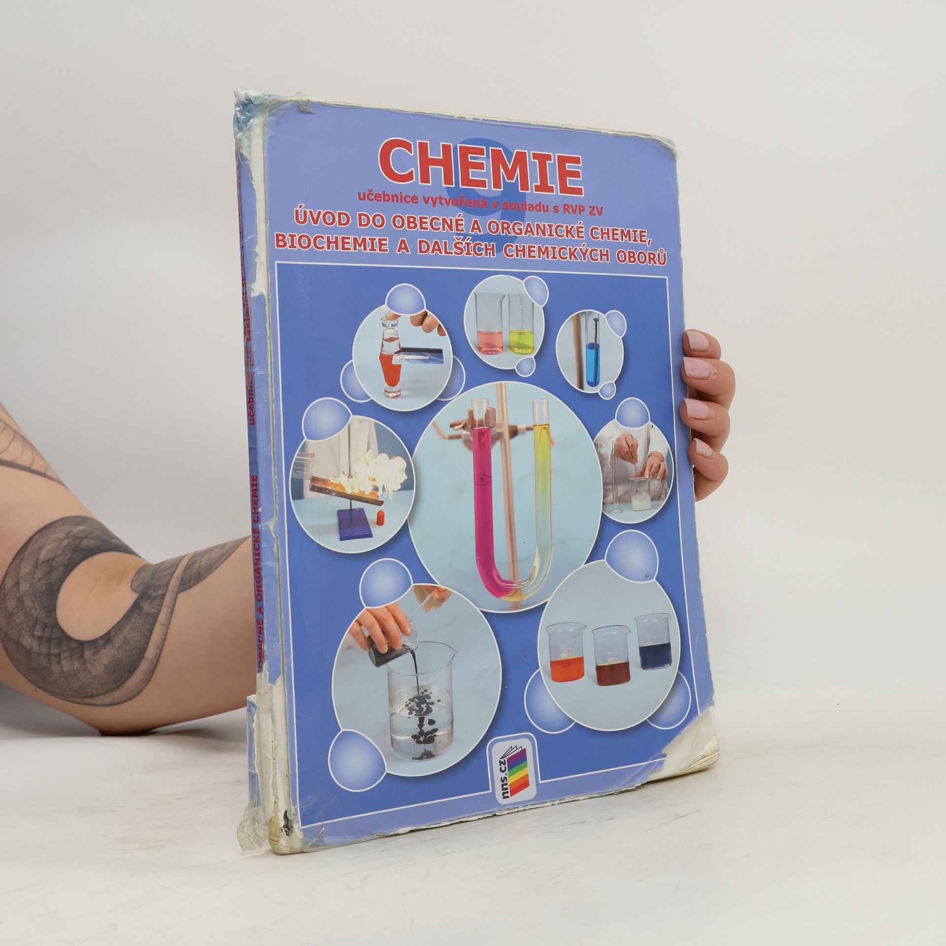 Jiří Šibor Chemie : úvod do obecné a organické chemie, biochemie a dalších chemických oborů