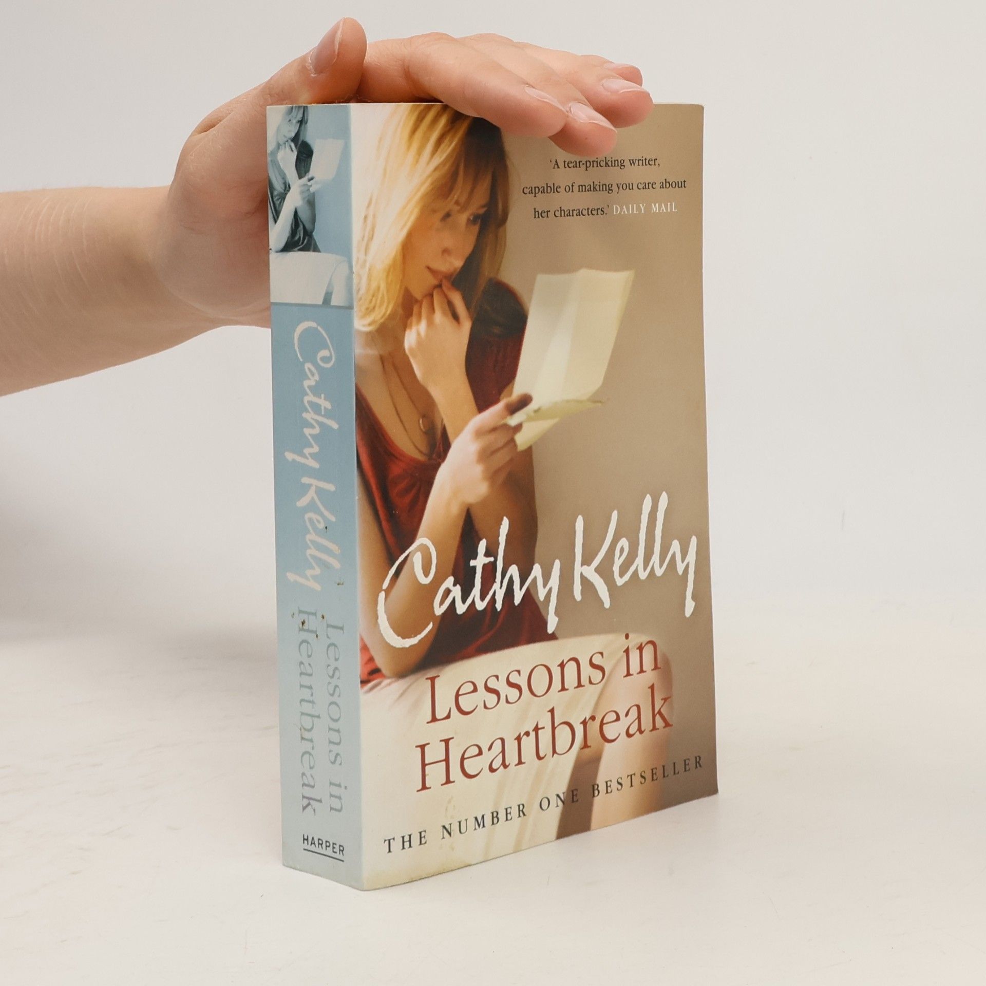Autor neuveden Lessons in Heartbreak
