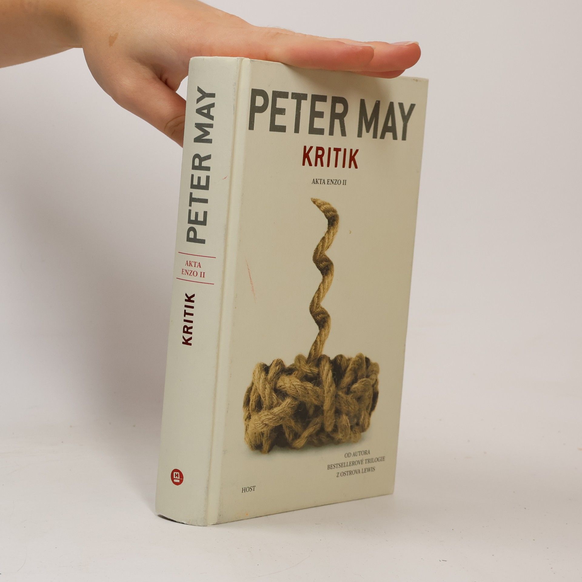 Peter May Kritik