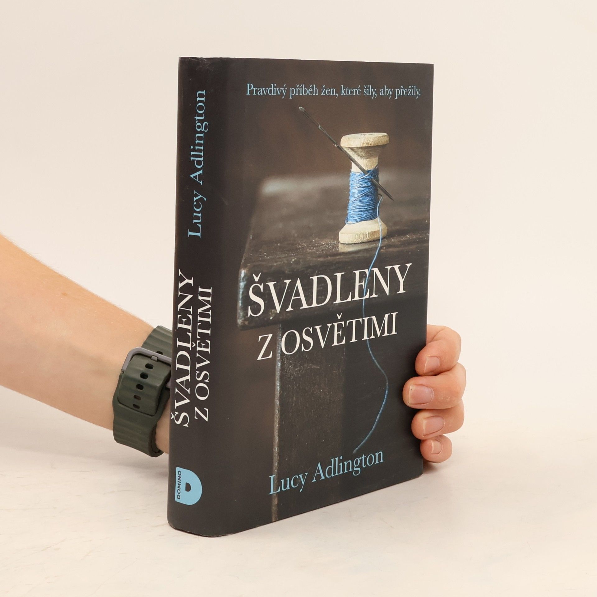 Lucy Adlington Švadleny z Osvětimi