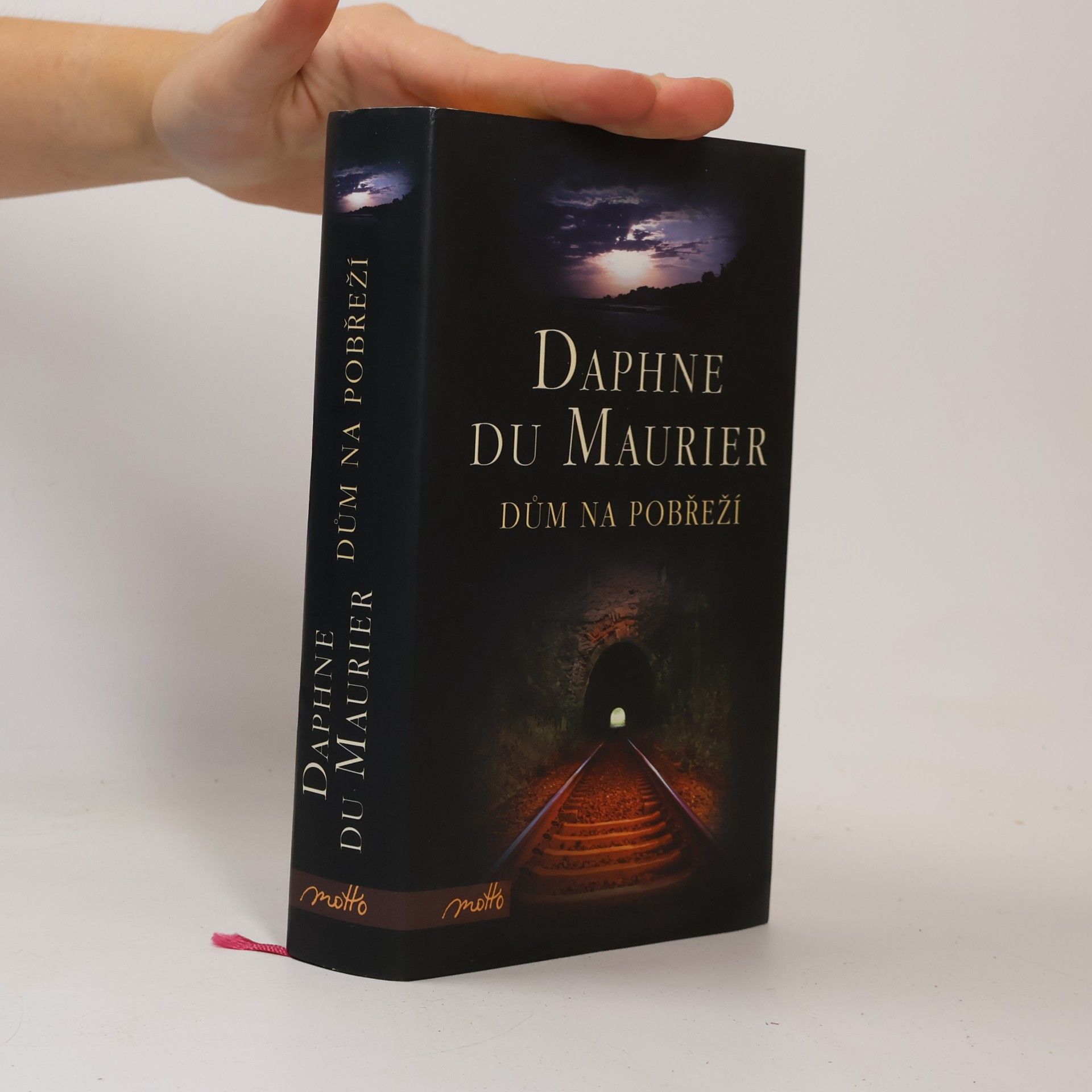 Daphne du Maurier Dům na pobřeží