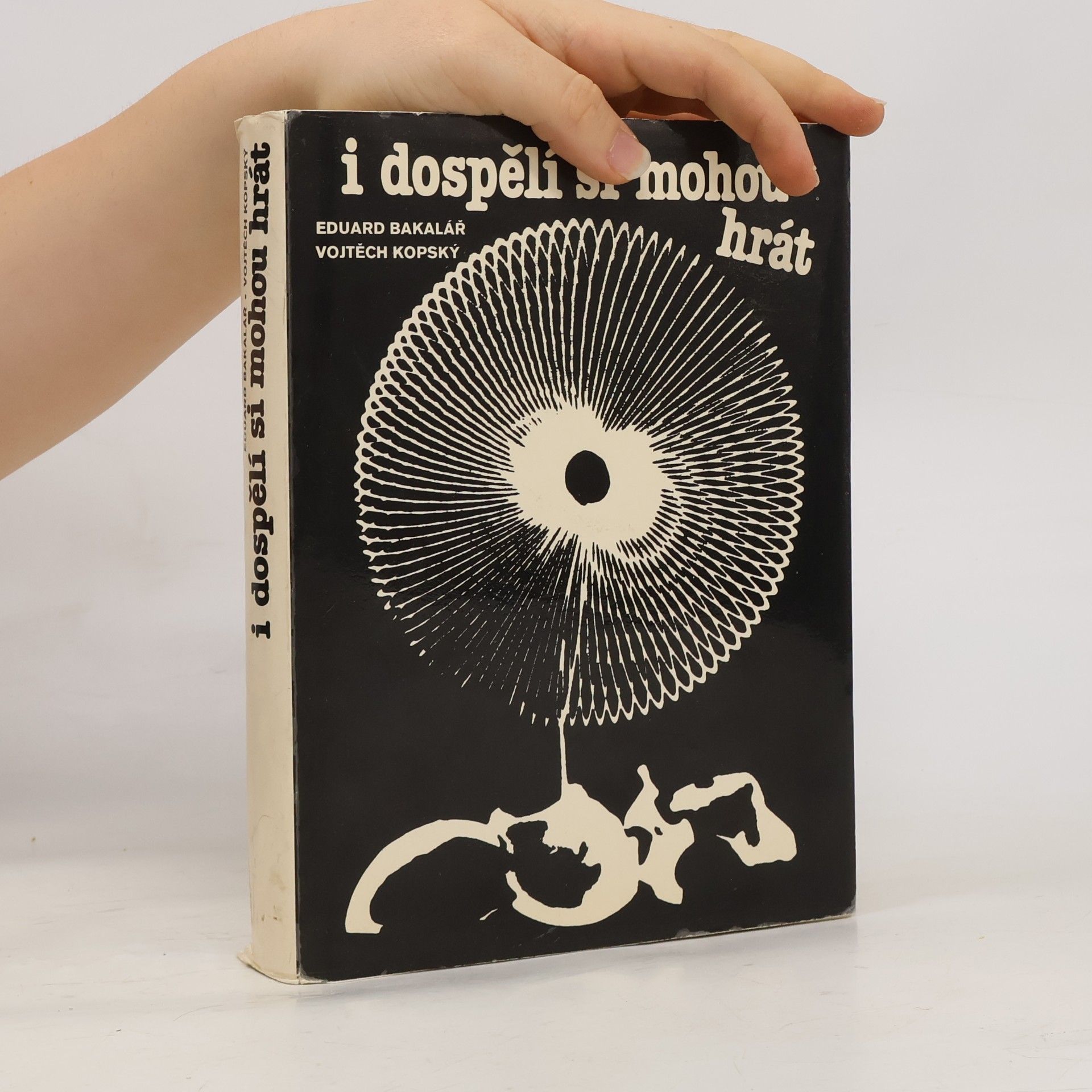 Various authors I dospělí si mohou hrát