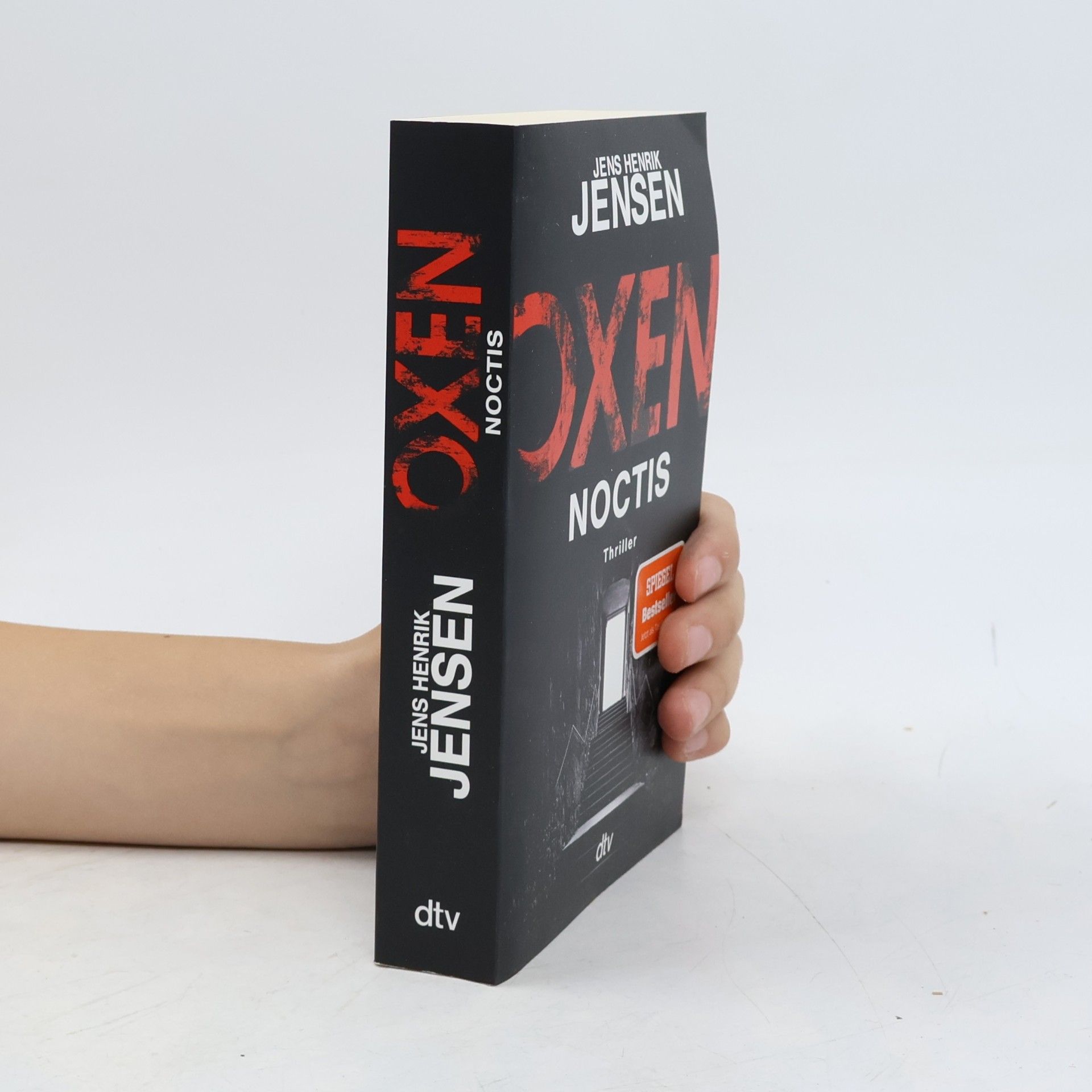 Jensen Jens Henrik Oxen. Noctis