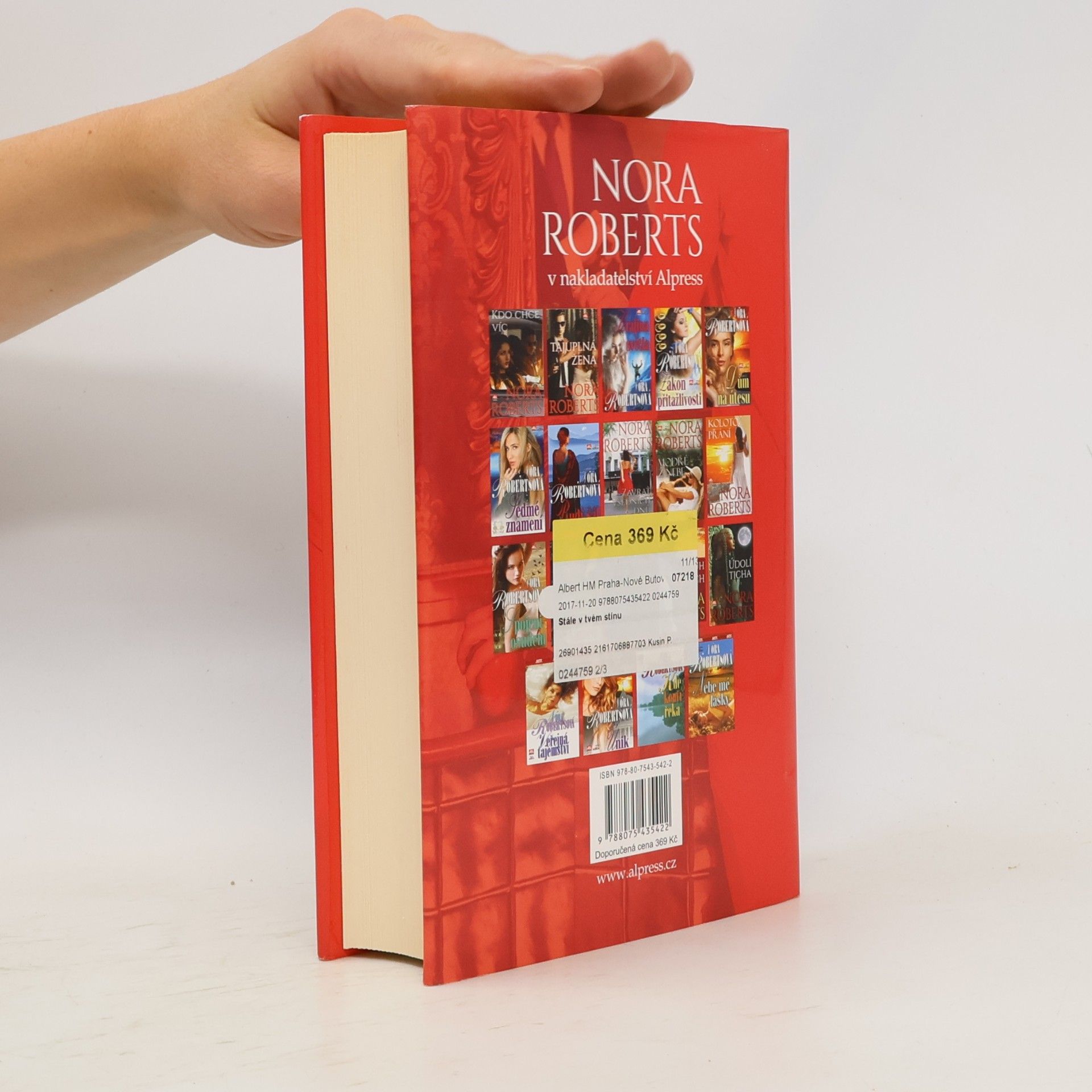 Nora Roberts Stále v tvém stínu