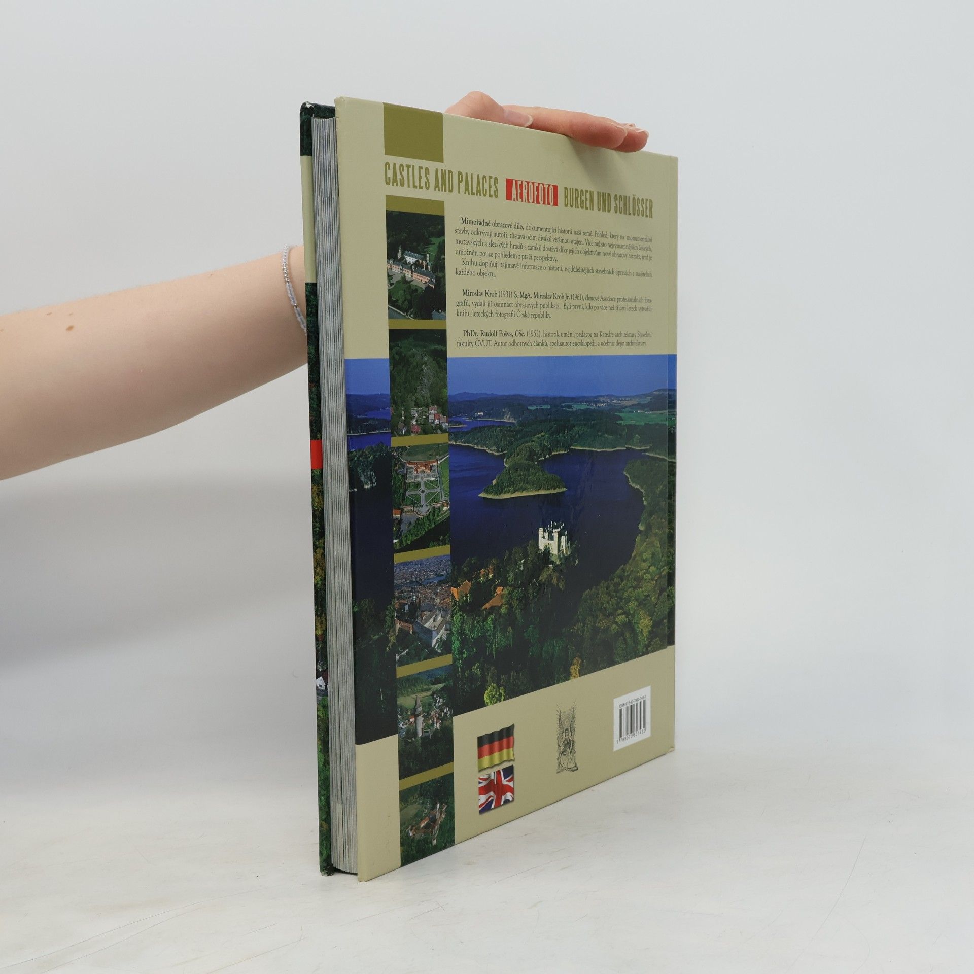 Miroslav Krob Hrady a zámky: Z výšky. Castles and palaces: Aerofoto. Burgen und Schlösser: Aerofoto