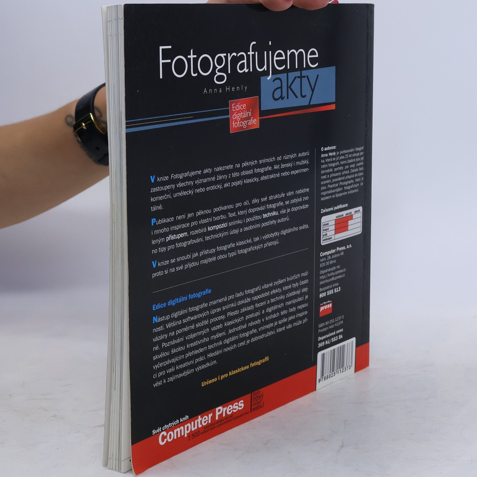 Anna Henly Fotografujeme akty