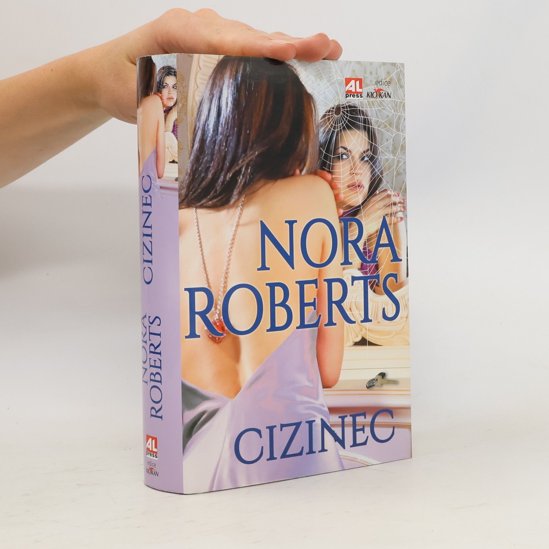 Nora Roberts Cizinec