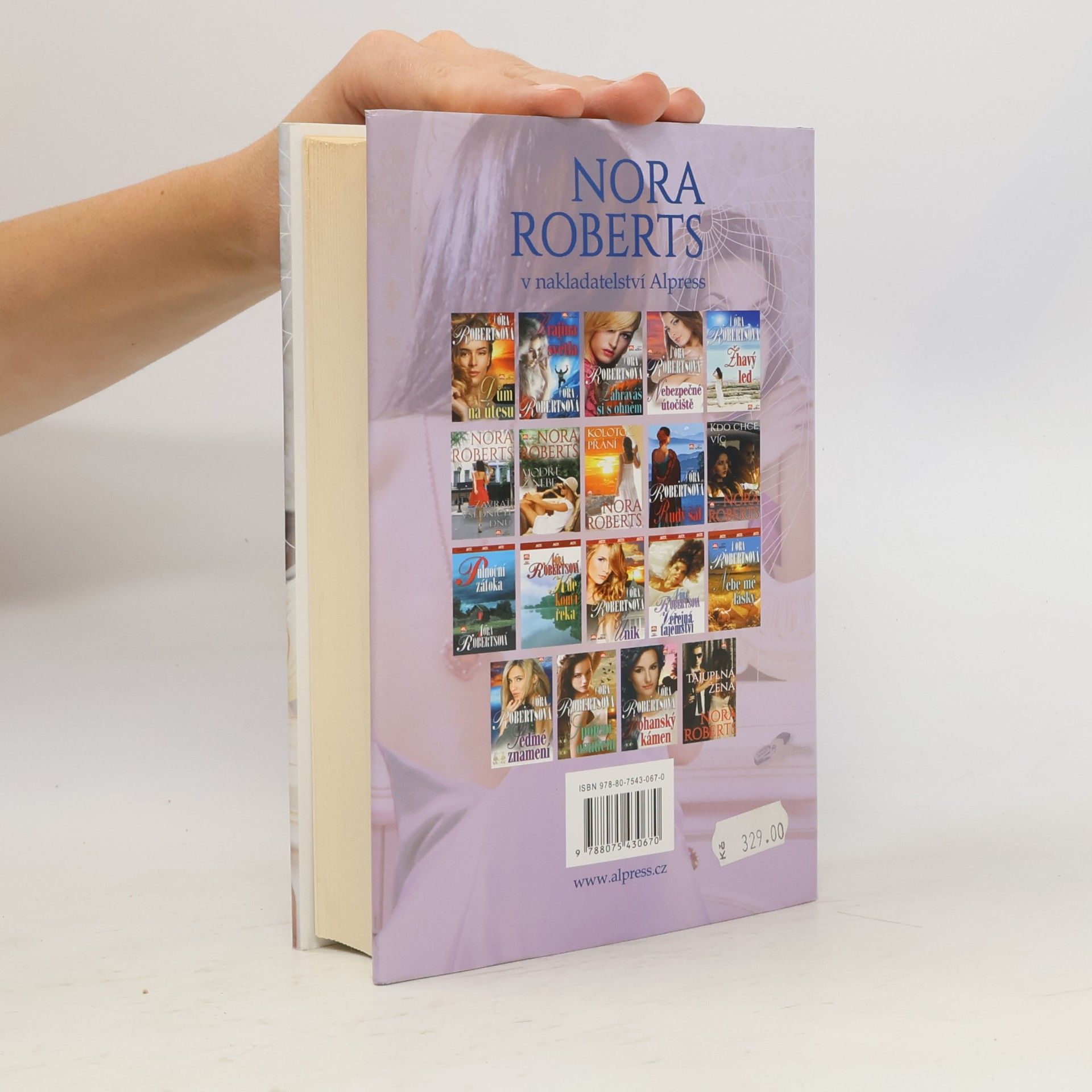 Nora Roberts Cizinec
