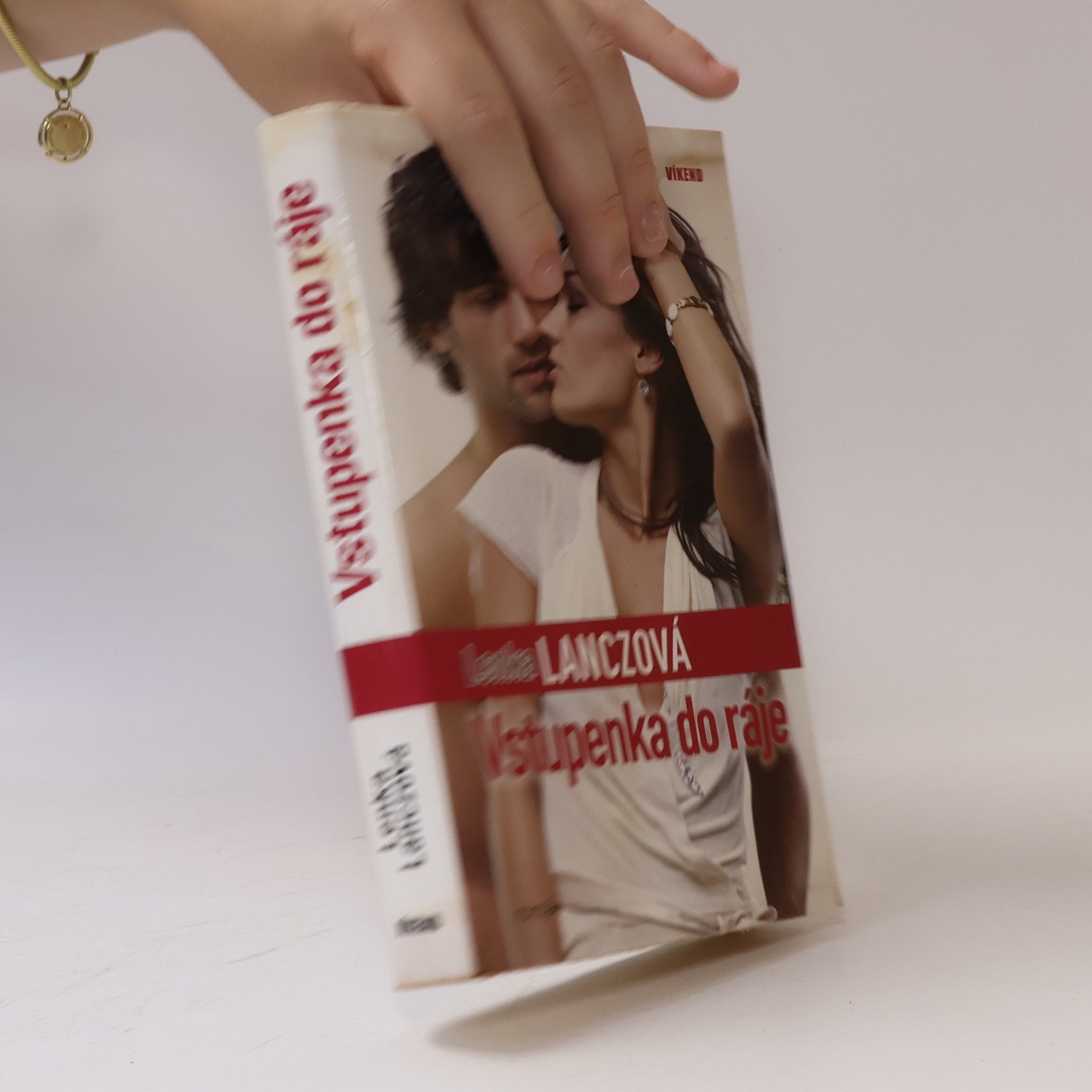 Lenka Lanczová Vstupenka do ráje