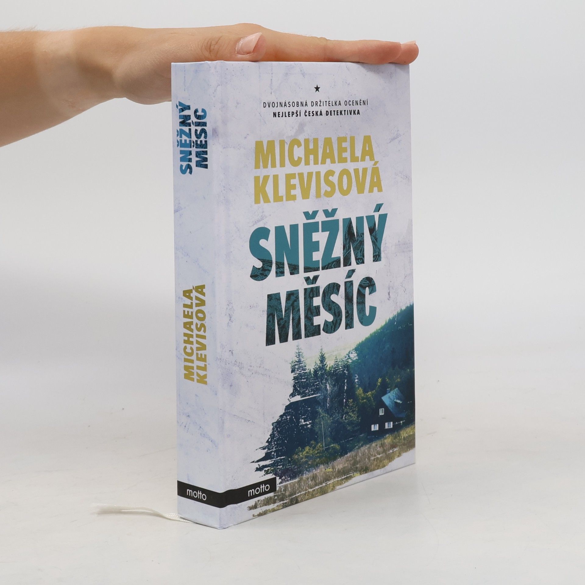 Michaela Klevisová Sněžný měsíc