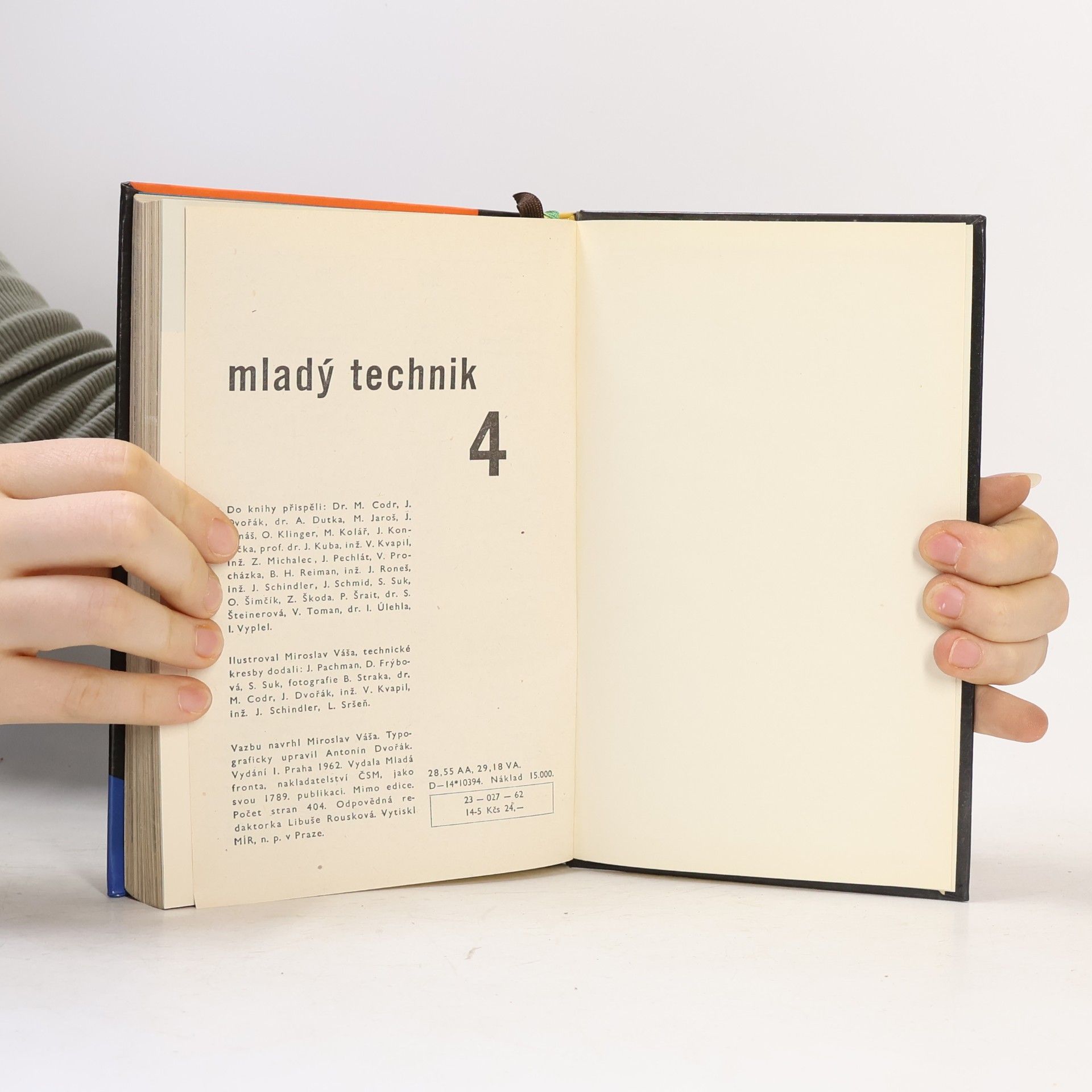 kolektiv Mladý technik 4