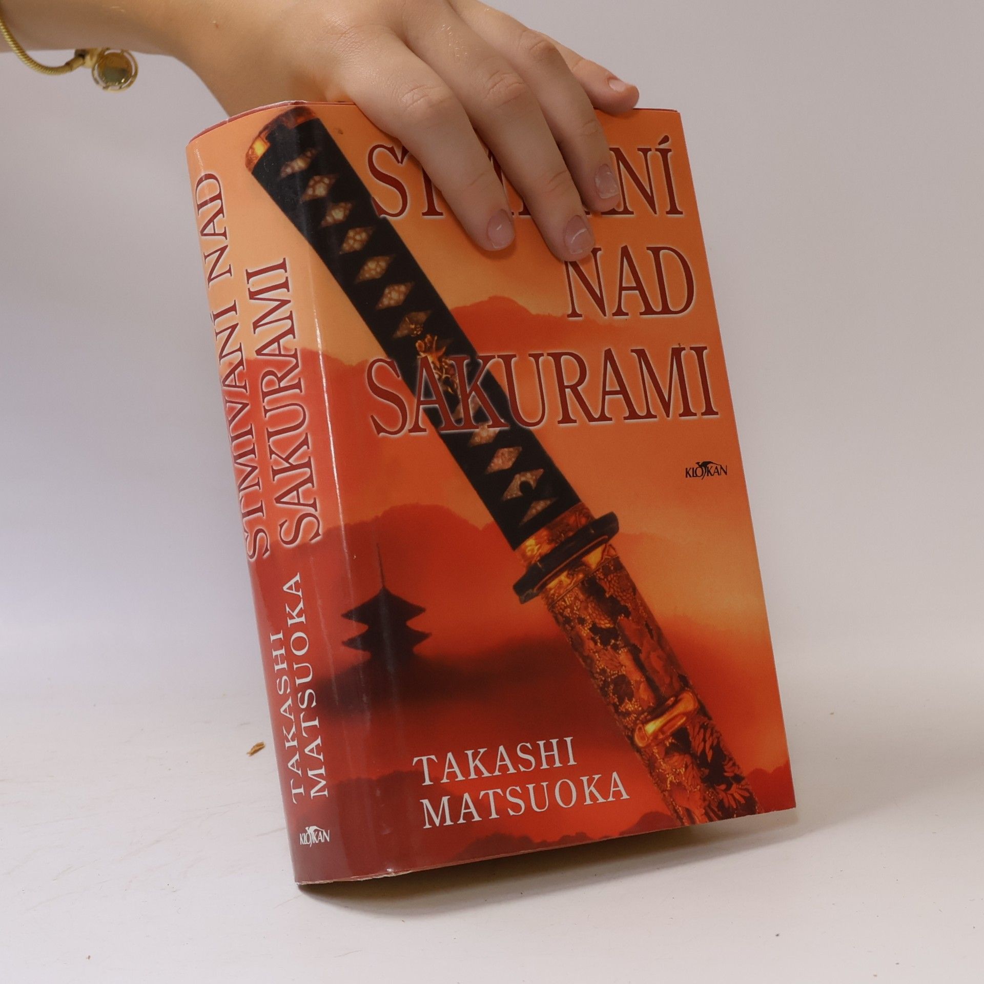 Takashi Matsuoka Stmívání nad sakurami
