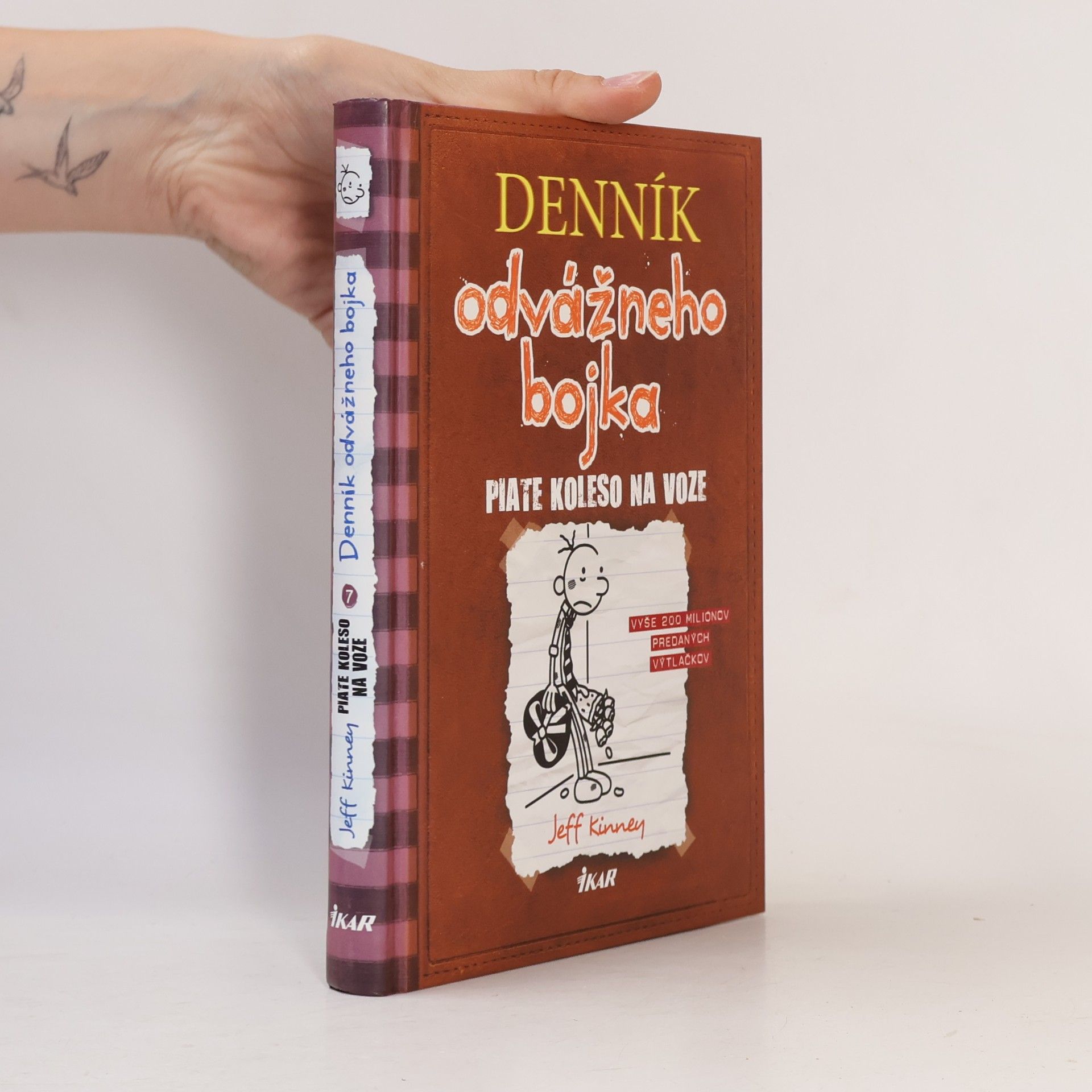 Jeff Kinney Denník odvážneho bojka 7. Piate koleso na voze