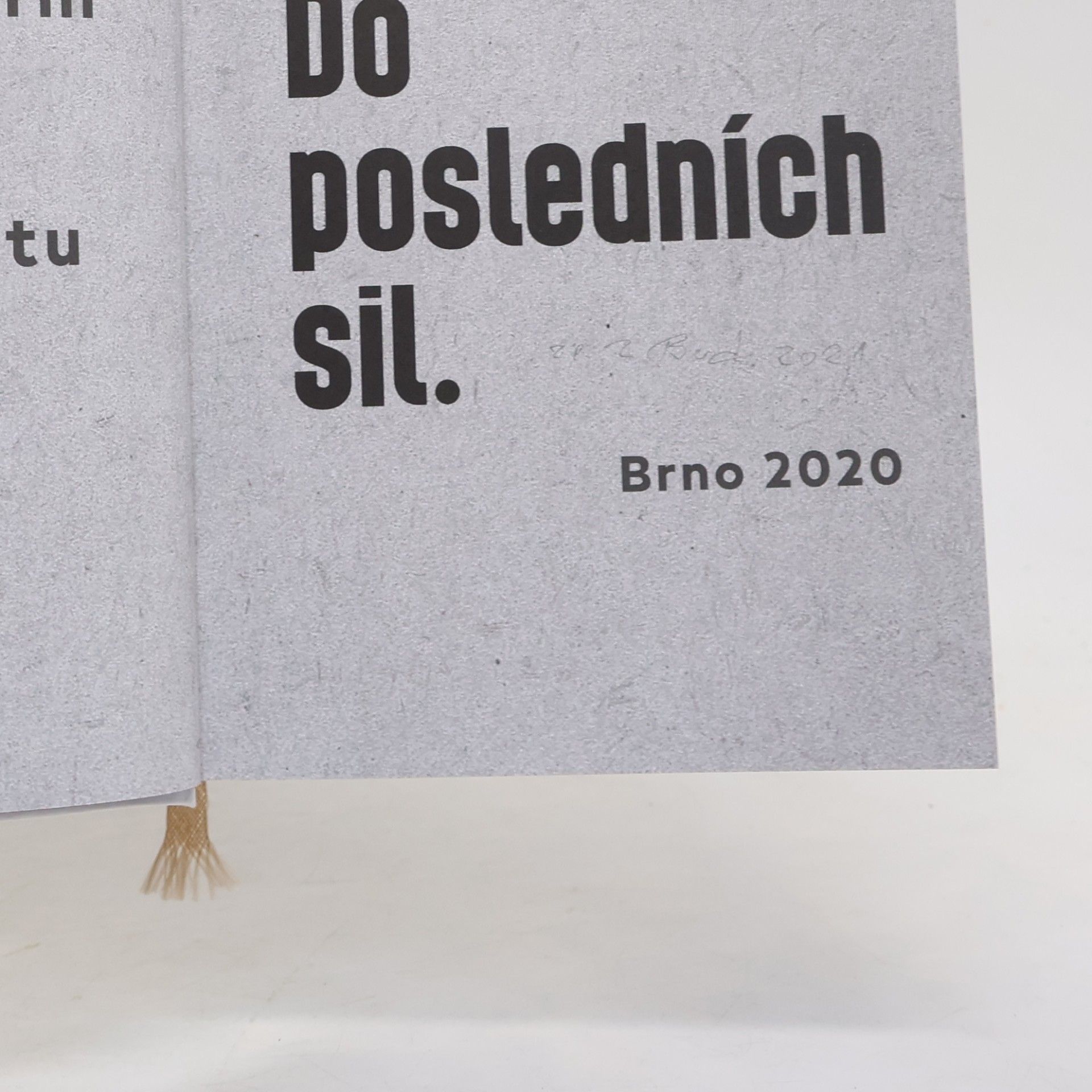 Miloš Doležal Do posledních sil : tři dokumentární povídky z konce protektorátu