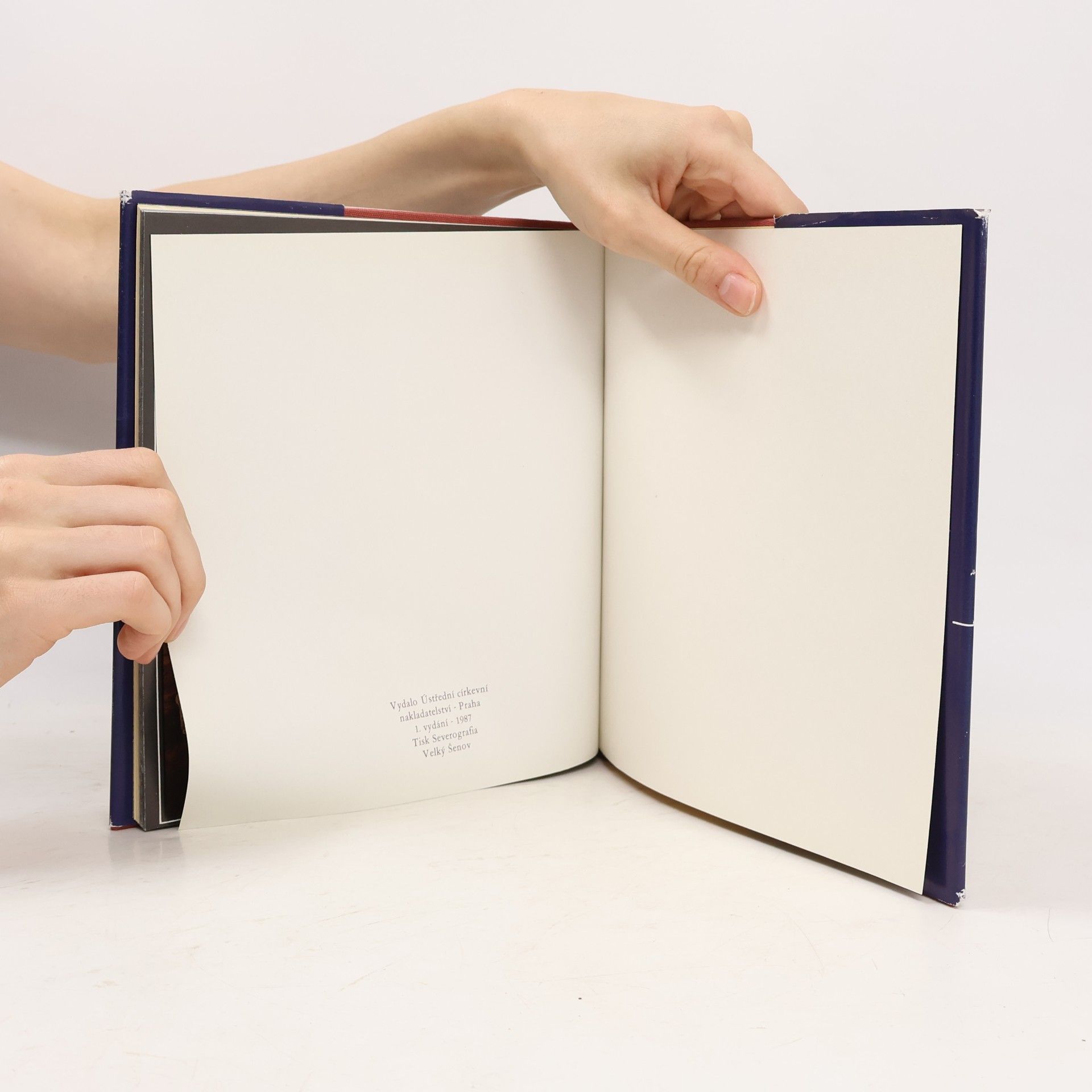 Autores varios Podvorje ruské pravoslavné církve v Karlových Varech, ČSSR