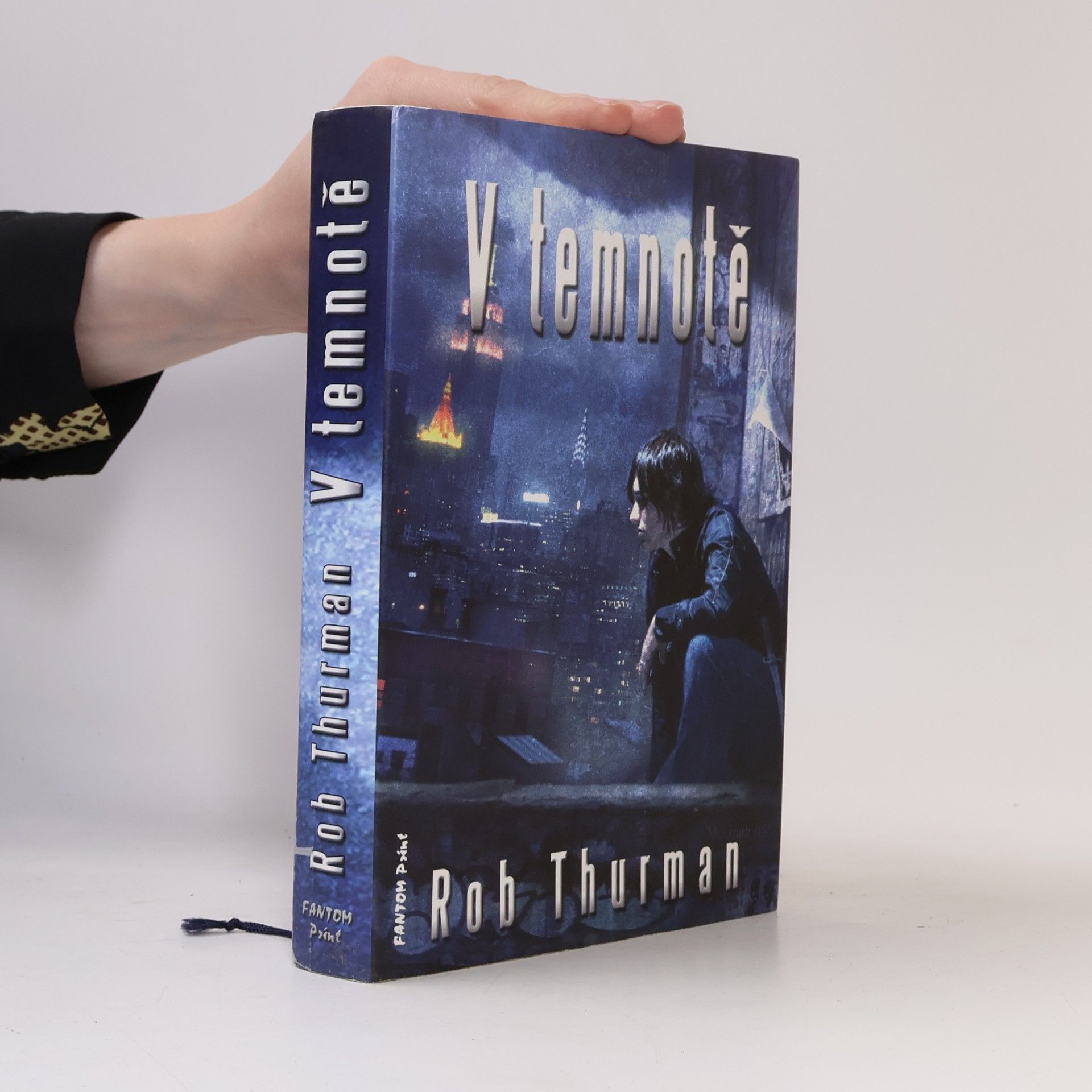 Rob Thurman V temnotě