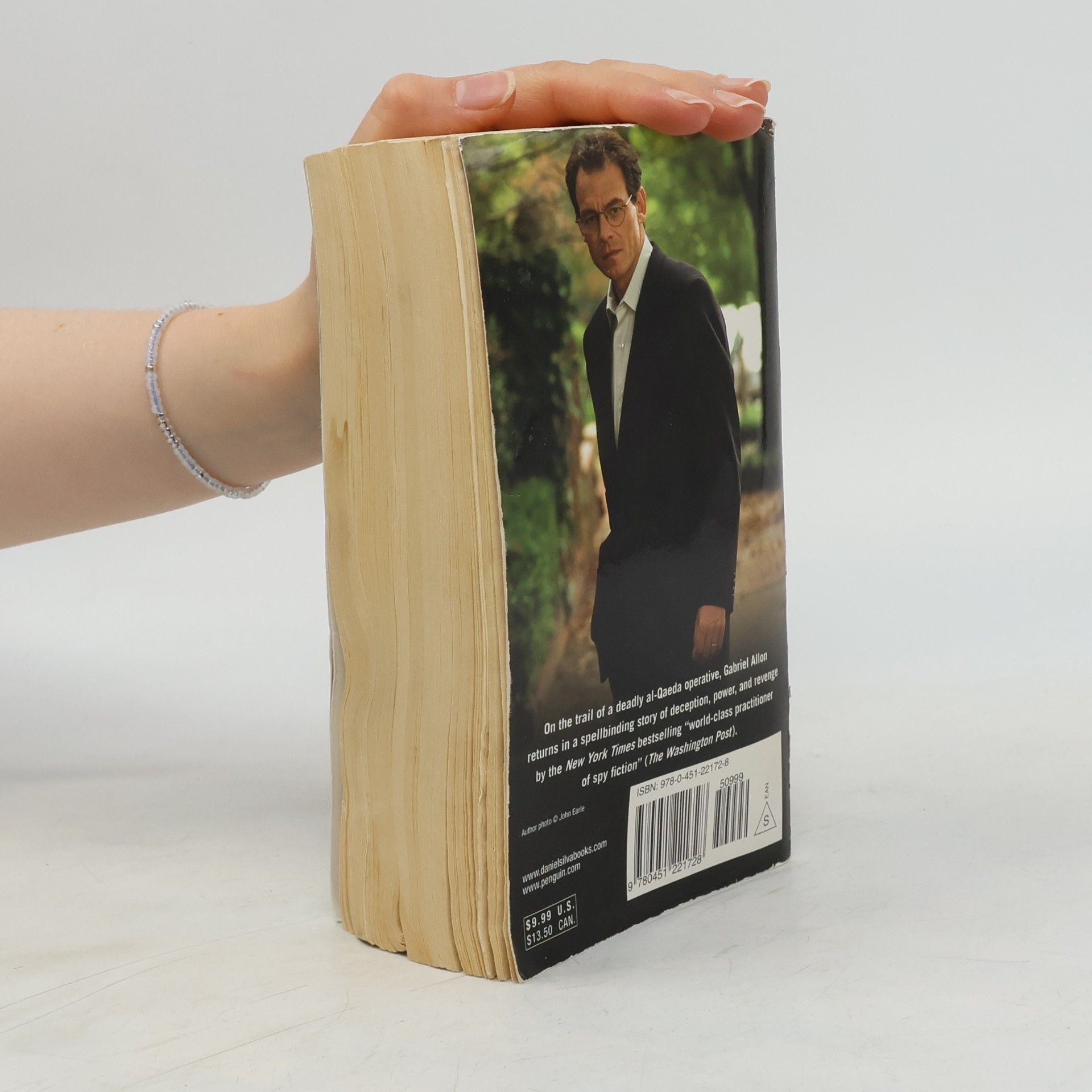 Daniel Silva The Messenger