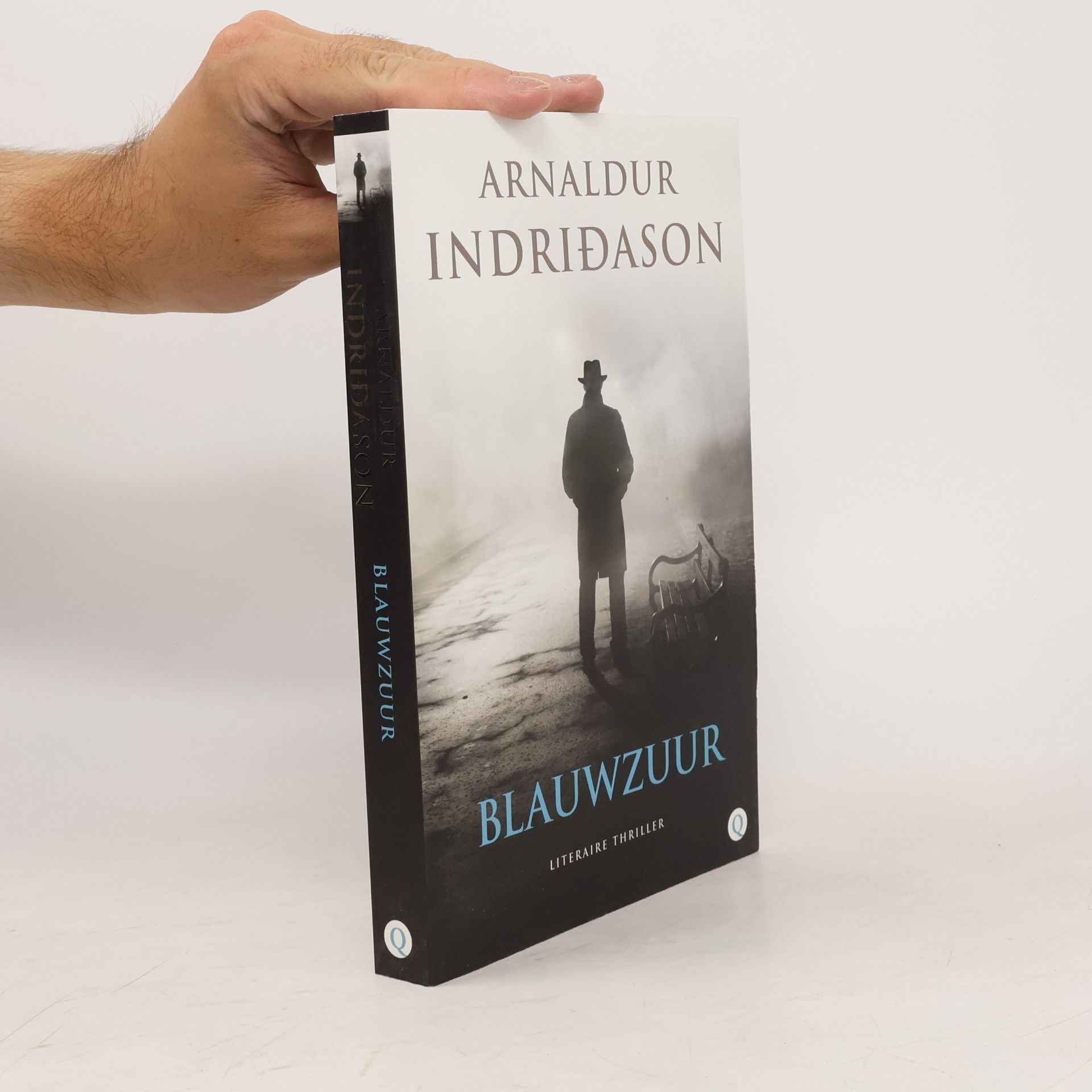 Arnaldur Indridason Blauwzuur