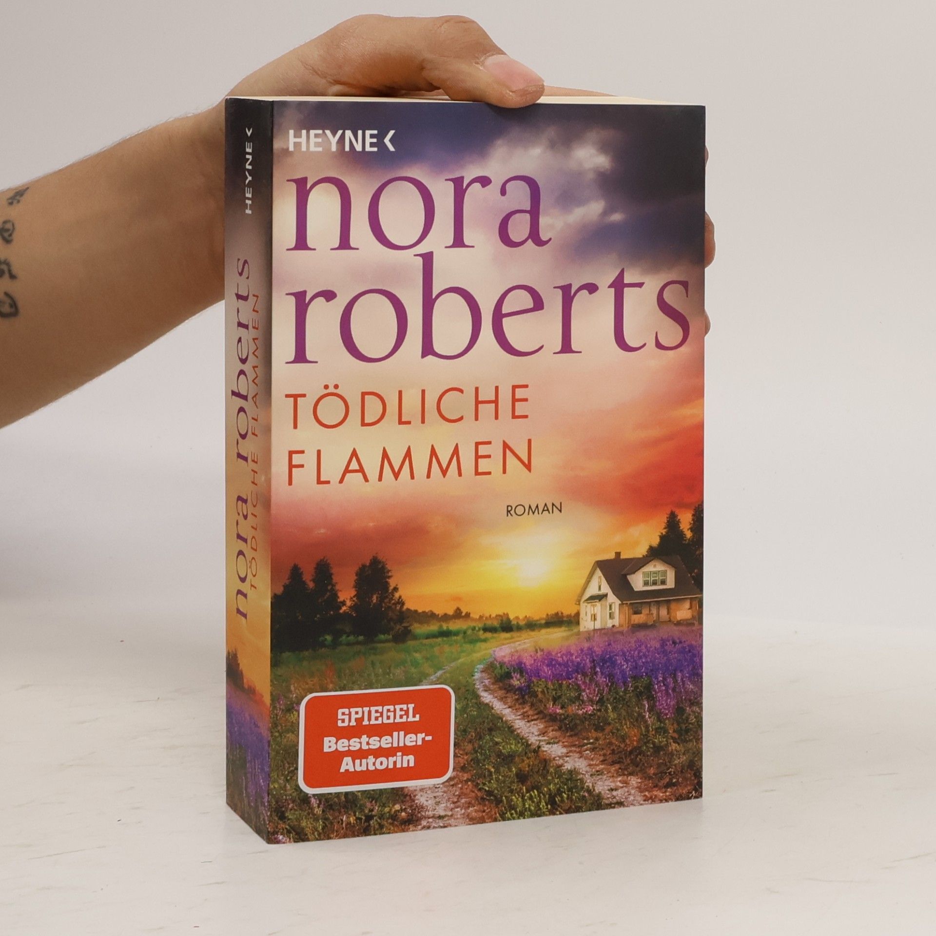 Nora Roberts Tödliche Flammen