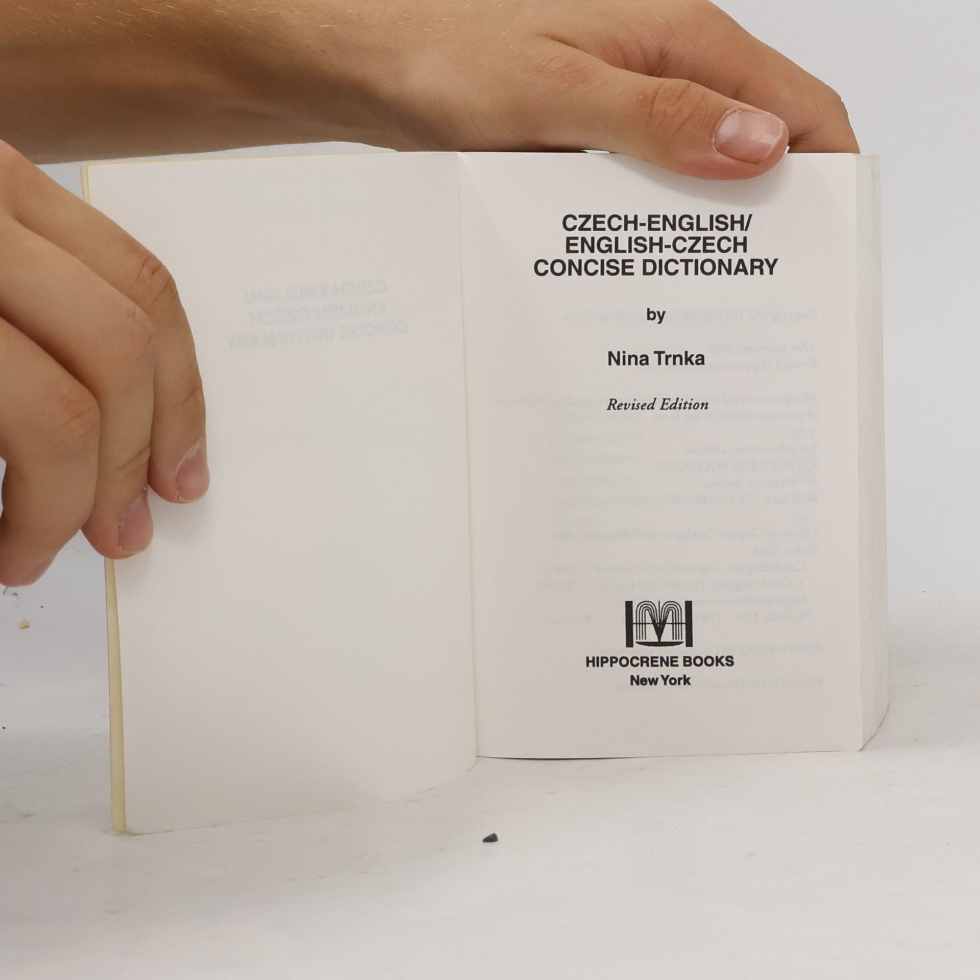 Nina Trnka Czech-English, English-Czech Concise Dictionary
