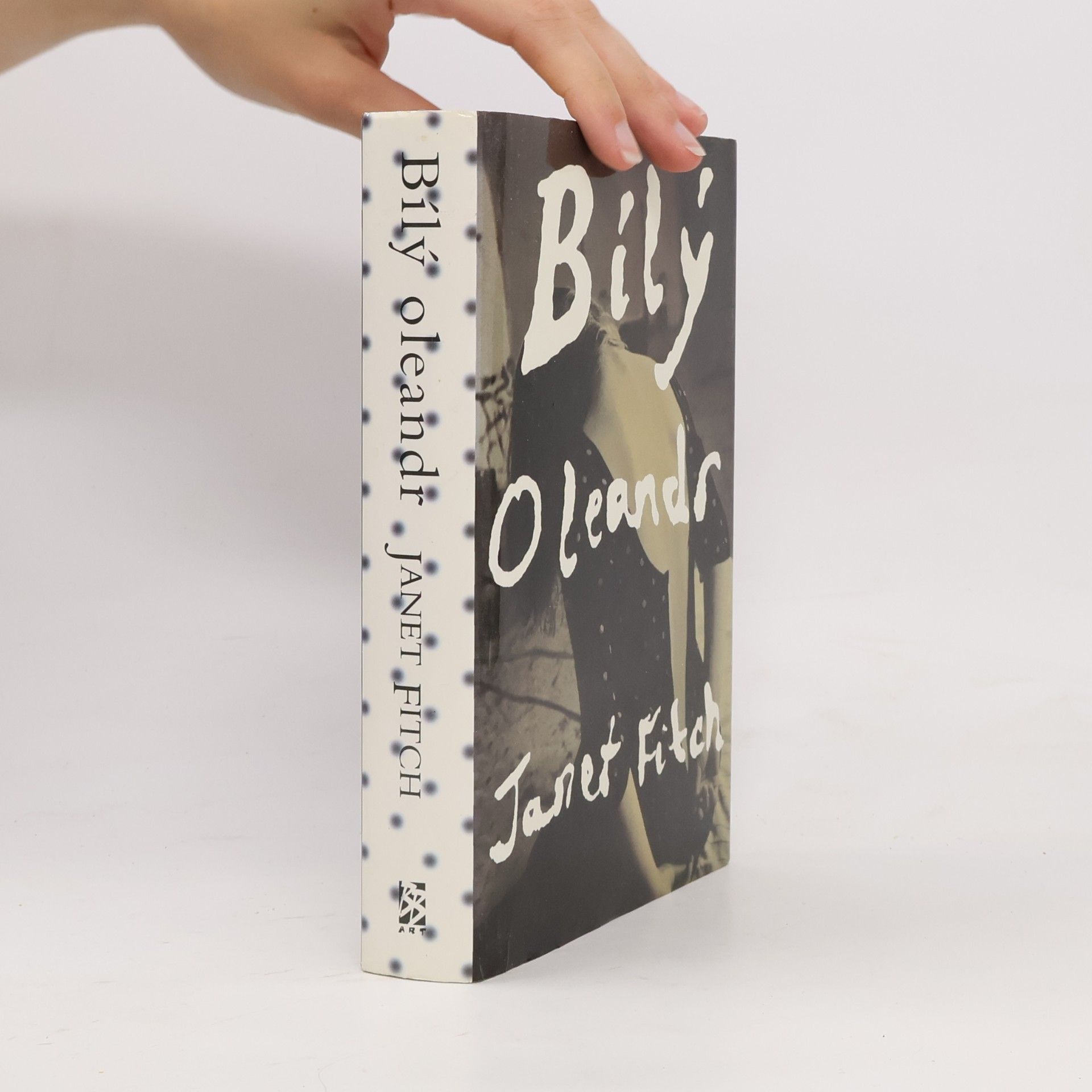 Janet Fitch Bílý oleandr