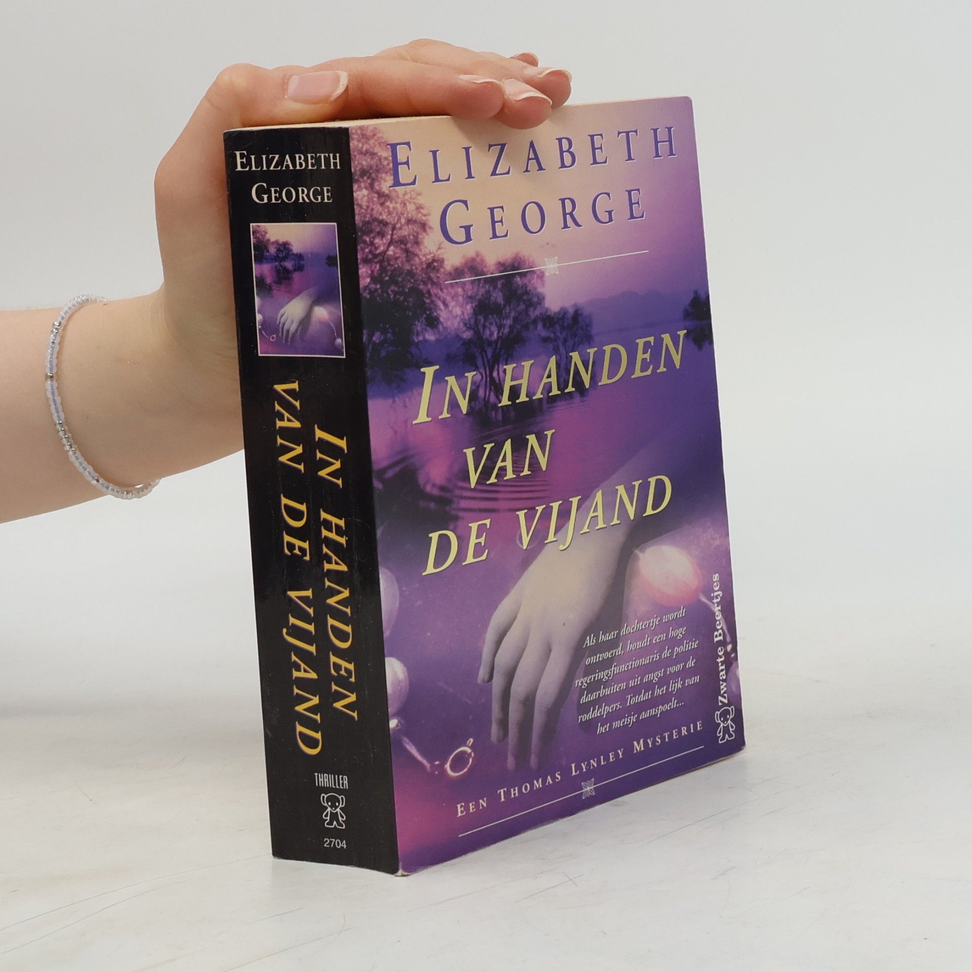 Elizabeth George In handen van de vijand