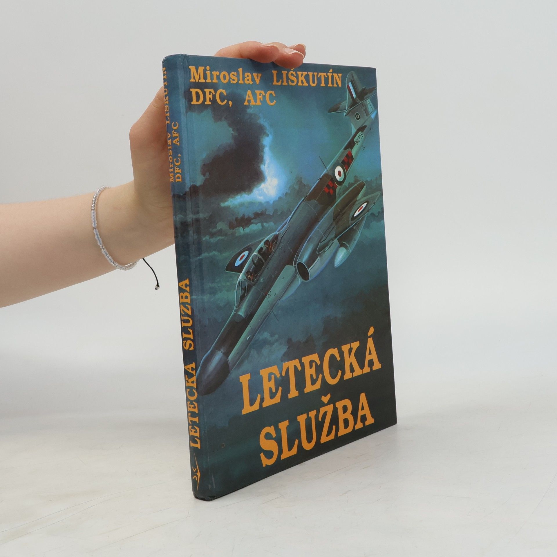 Miroslav Antonín Liškutín Letecká služba