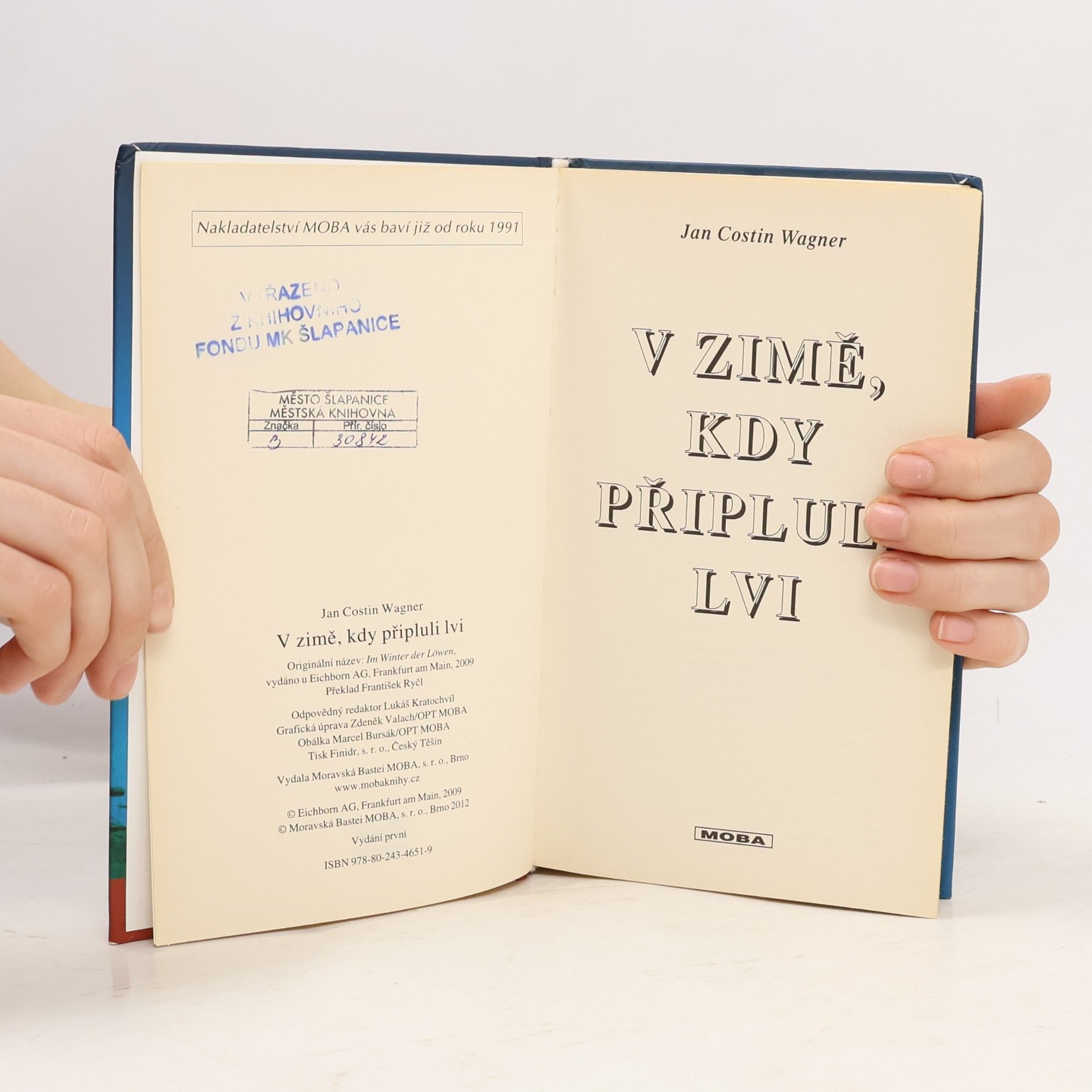 Jan Costin Wagner V zimě, kdy připluli lvi