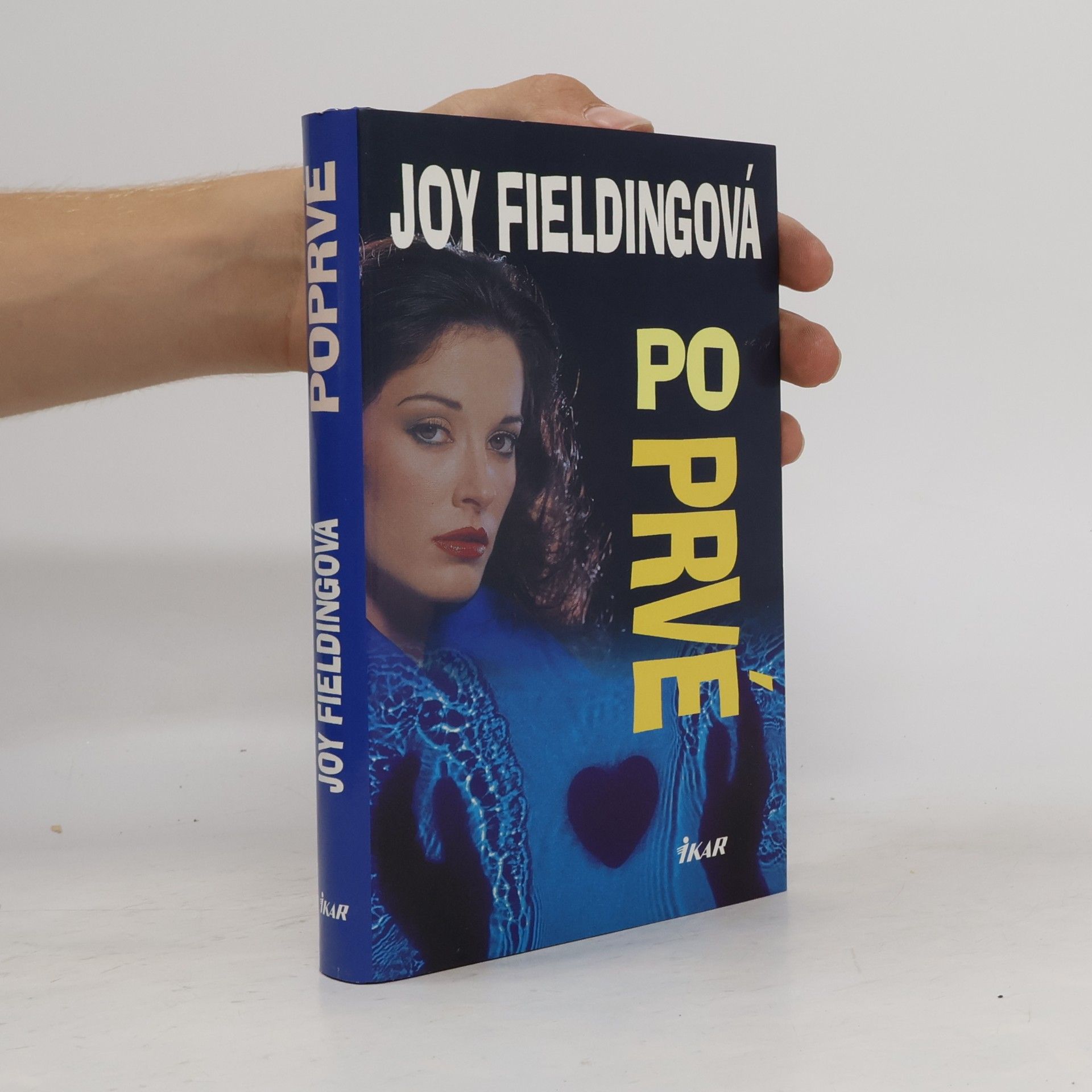 Joy Fielding Poprvé