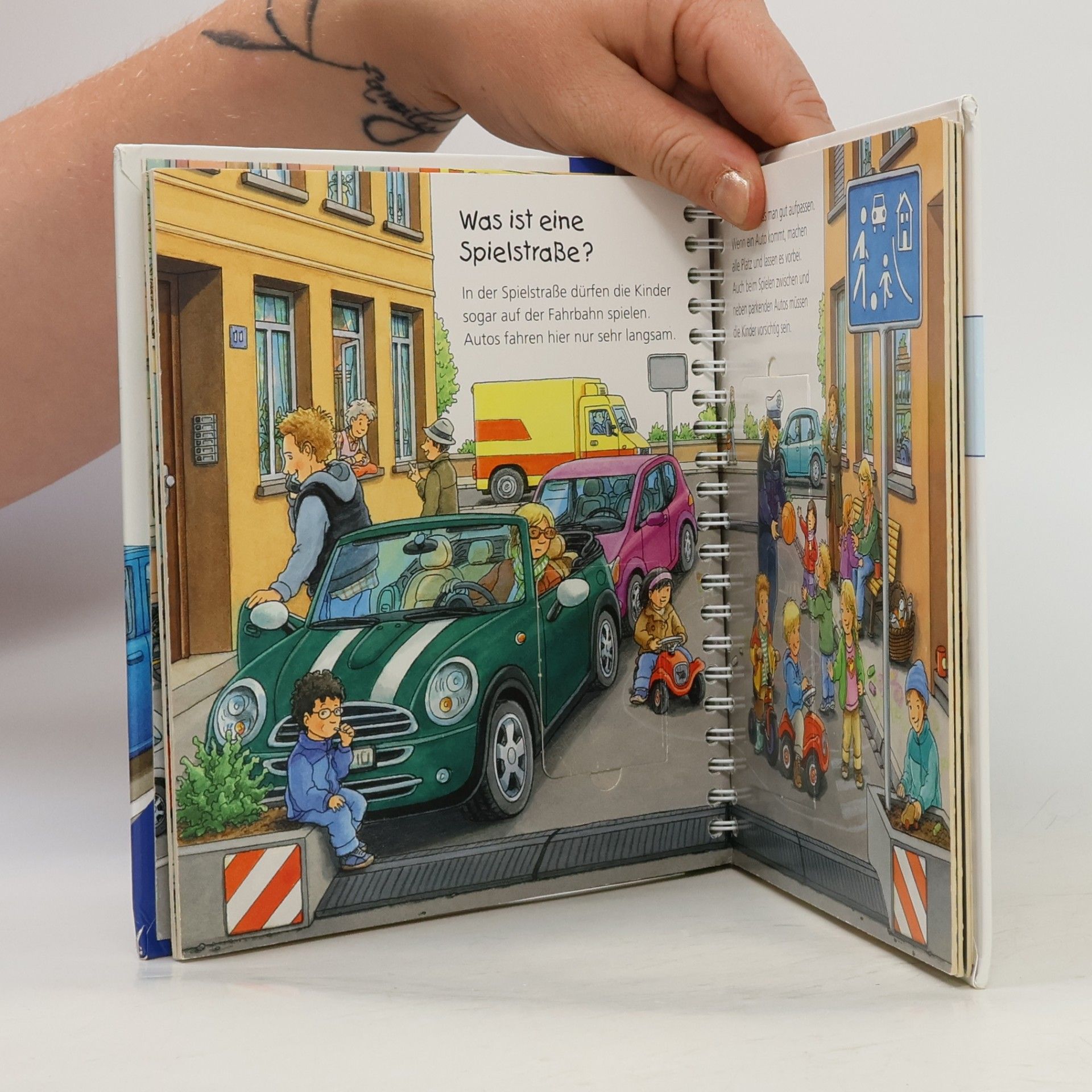 Peter Nieländer Ampel, Straße und Verkehr