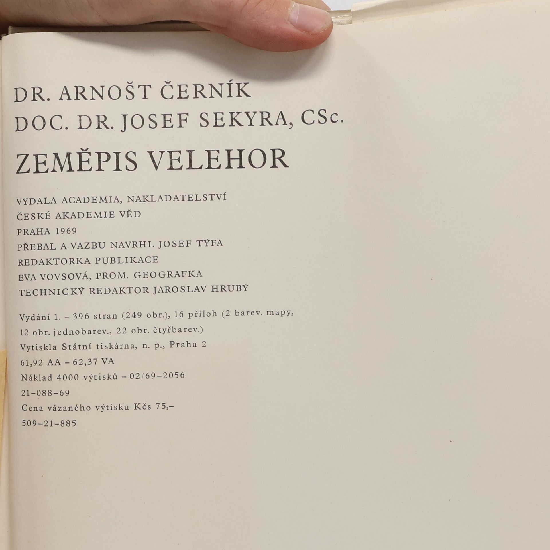 Arnošt Černík Zeměpis velehor. Velehorská příroda, hory a člověk, velehory světa